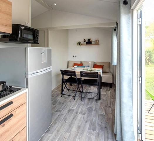 Mobile Home photo 1