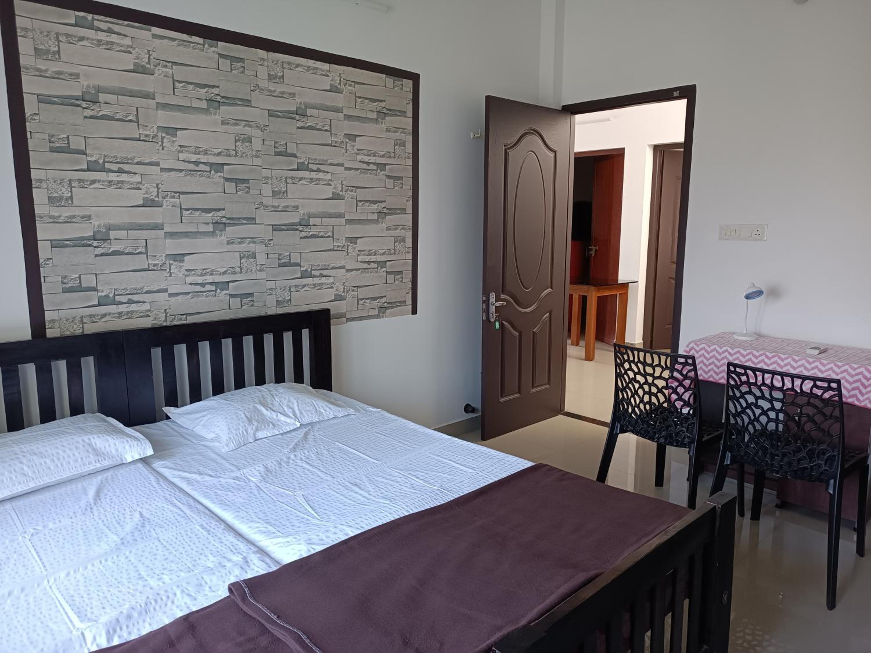 Double Room with Balcony photo 3