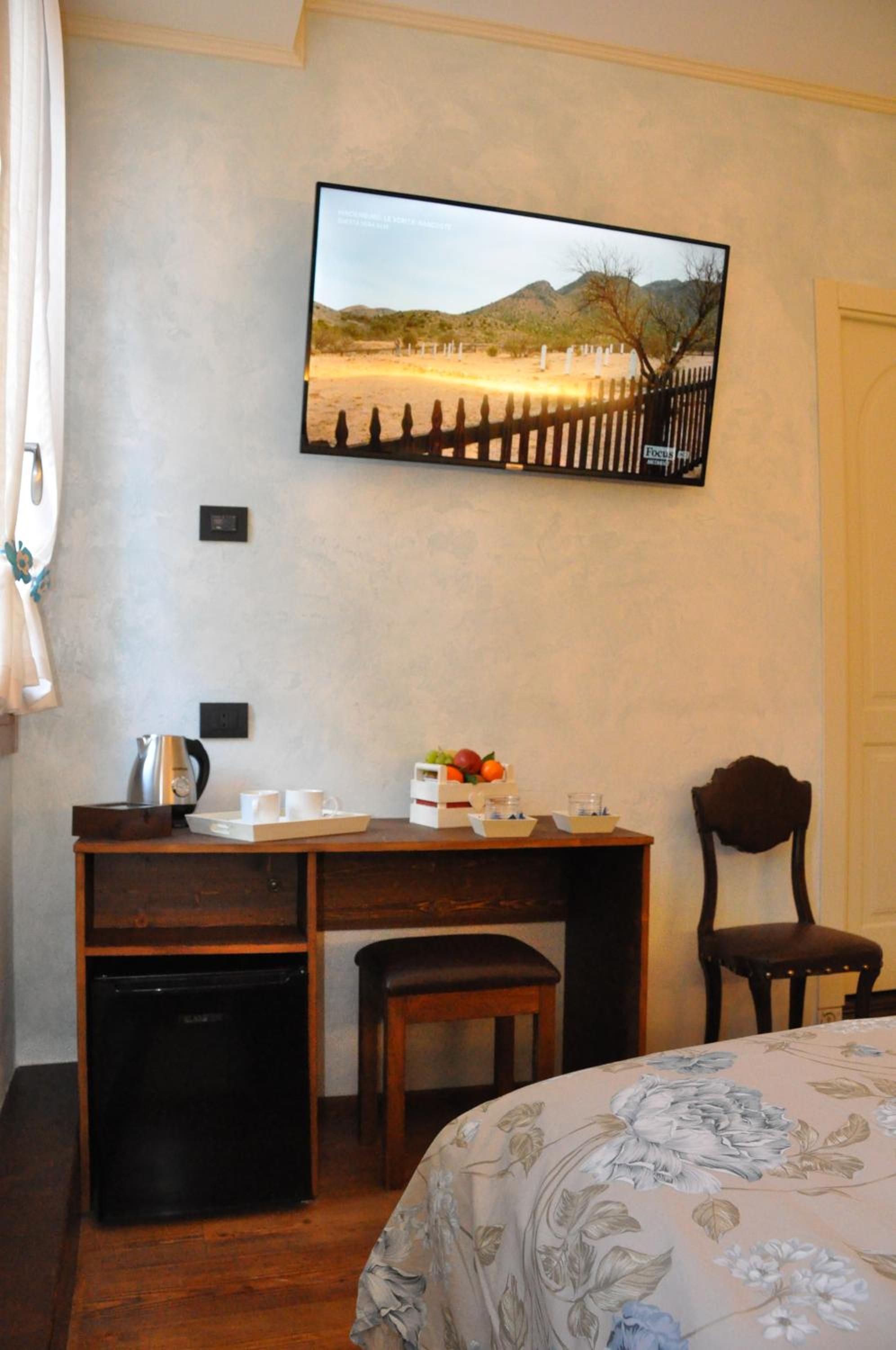 Large Double Room photo 3