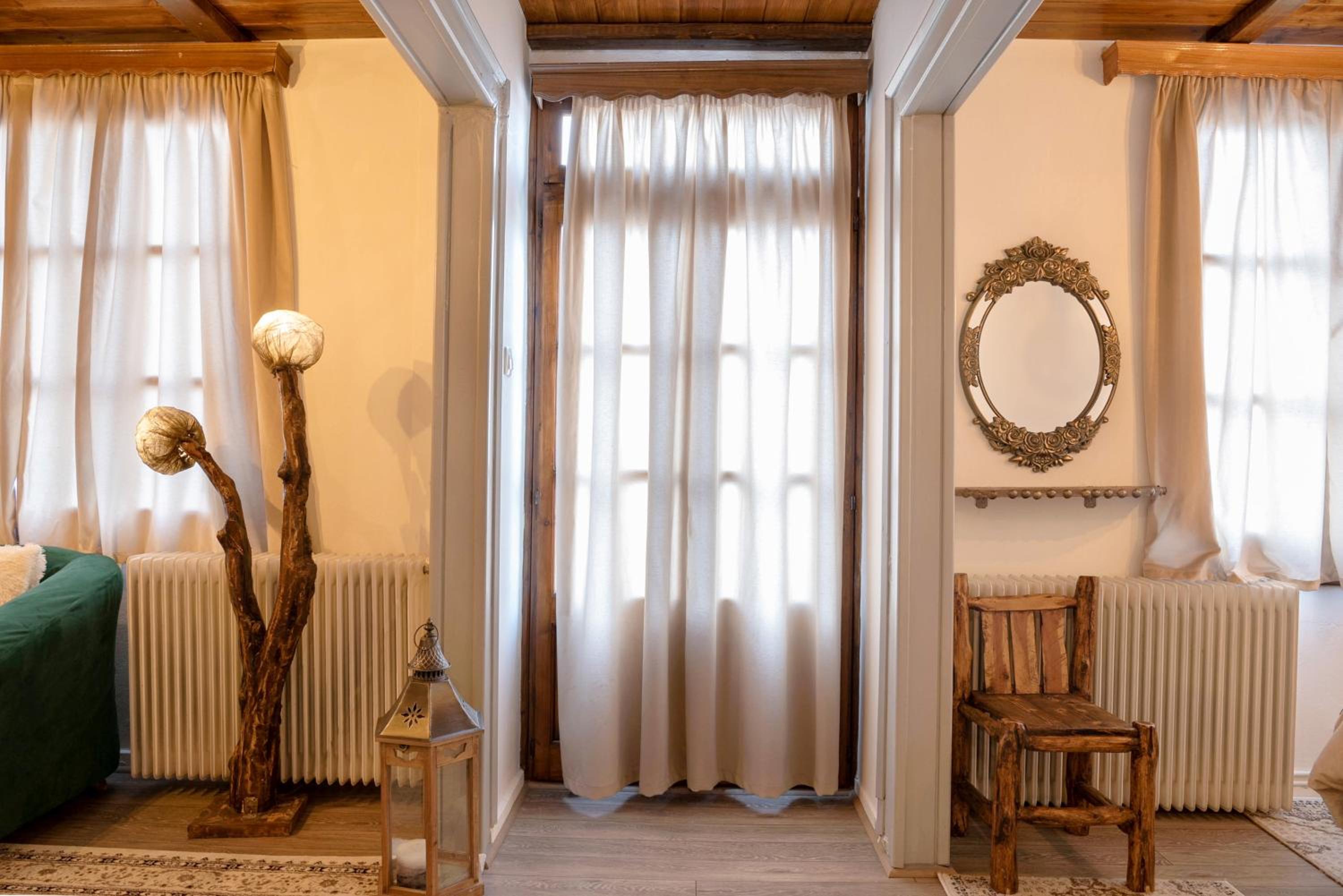 Apartment with Balcony - Photo 45