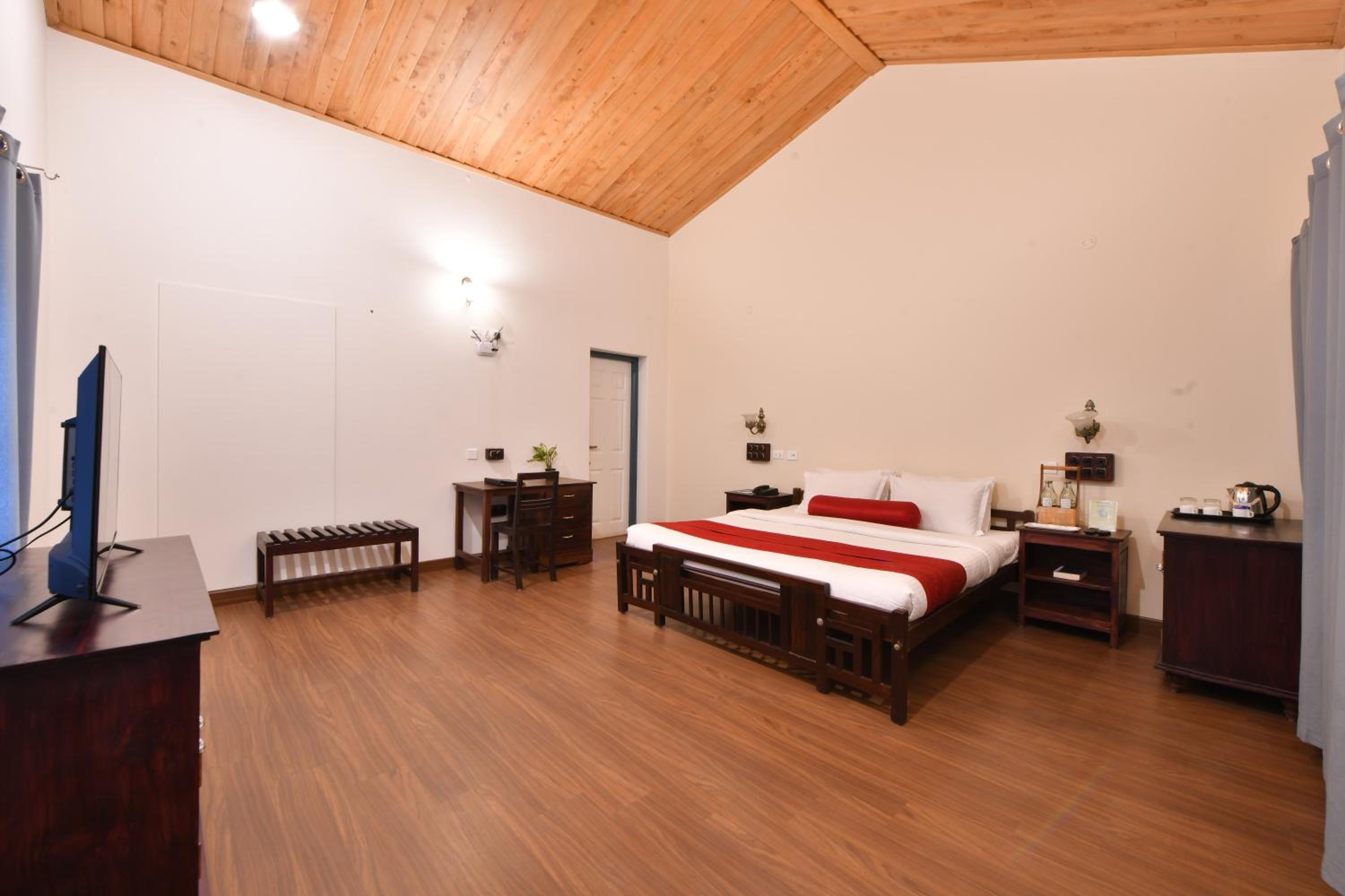 Suite with Garden View - Photo 12