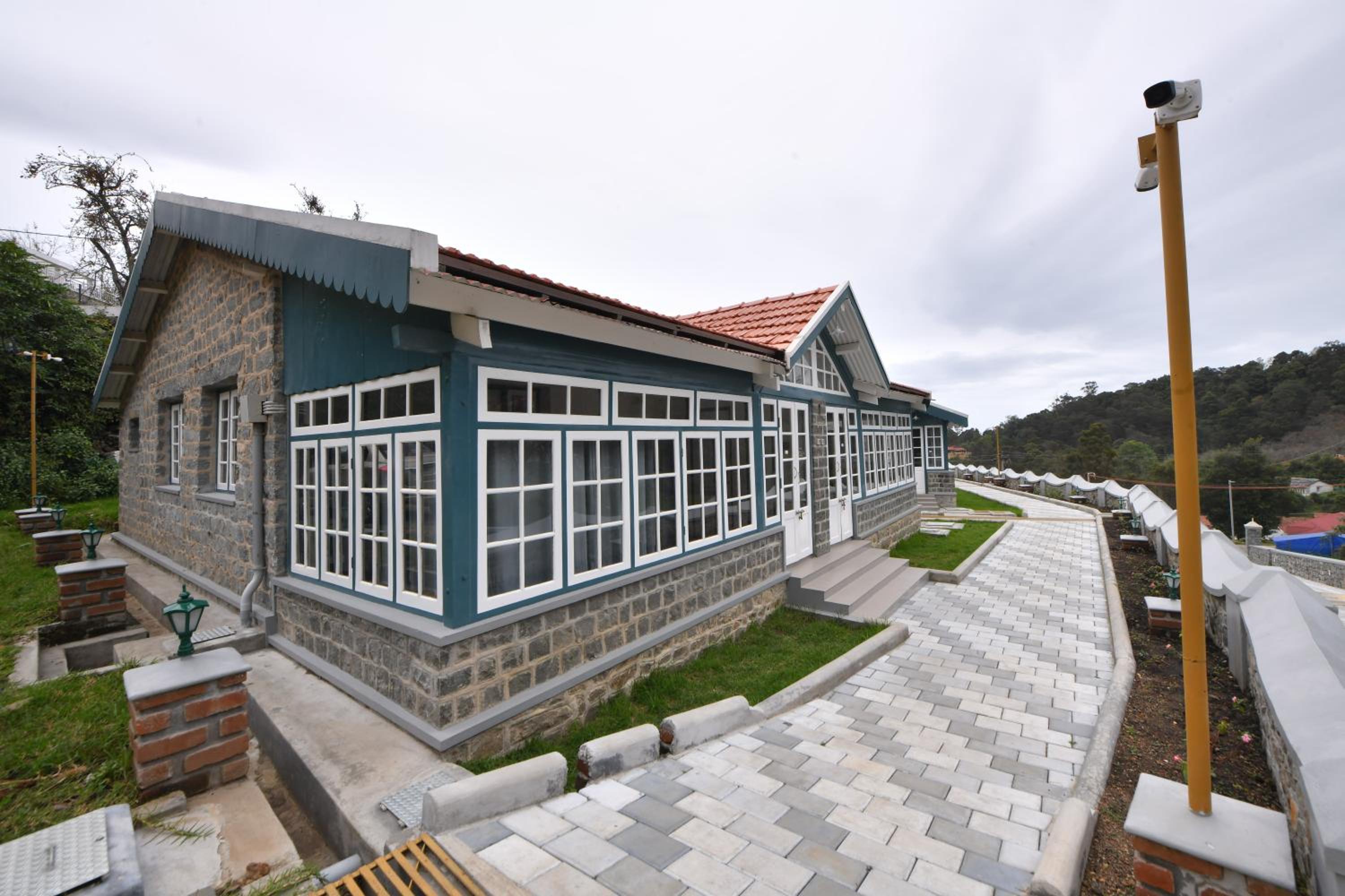 Suite with Mountain View - Photo 2