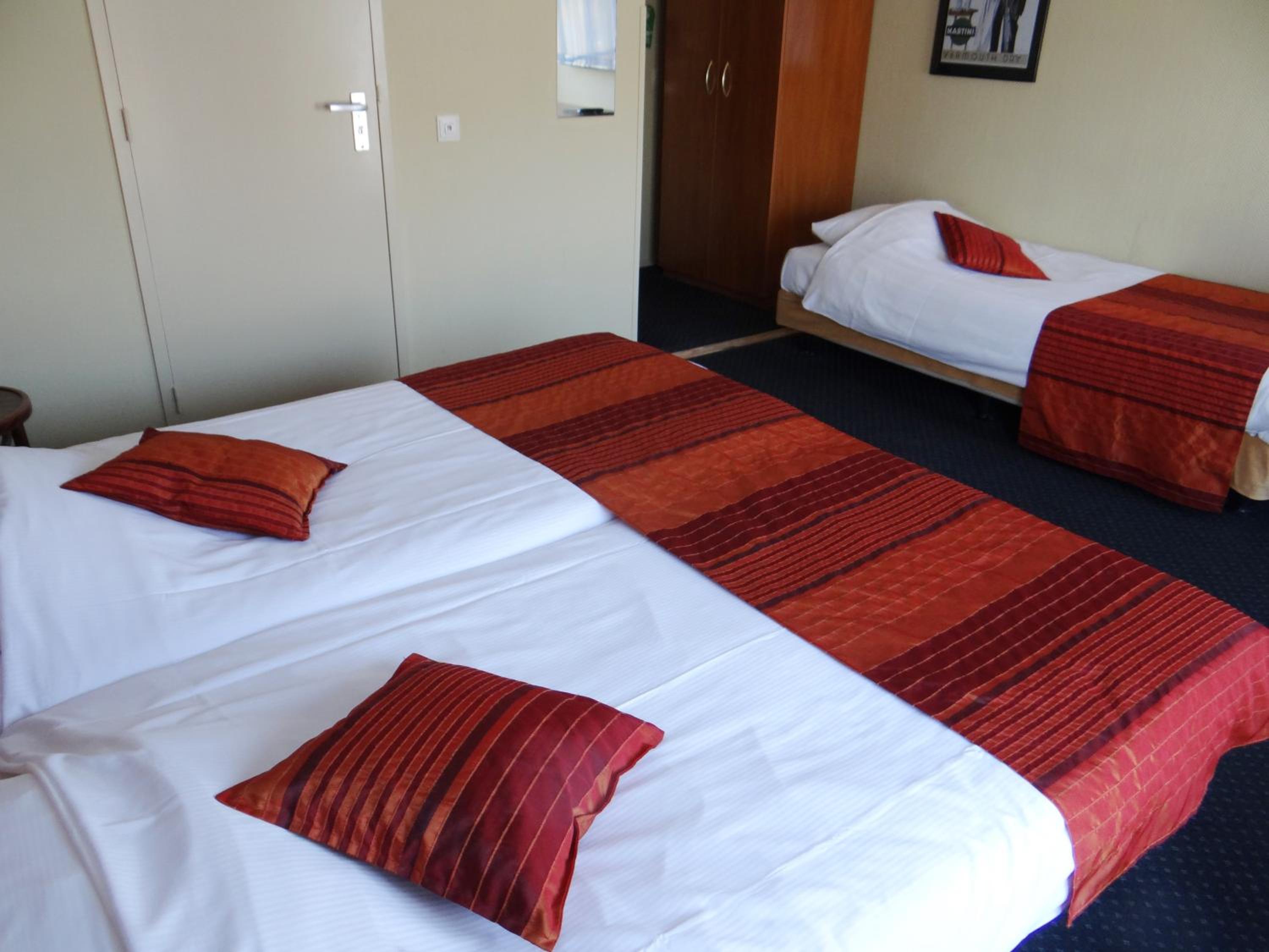 Triple Room - Photo 5