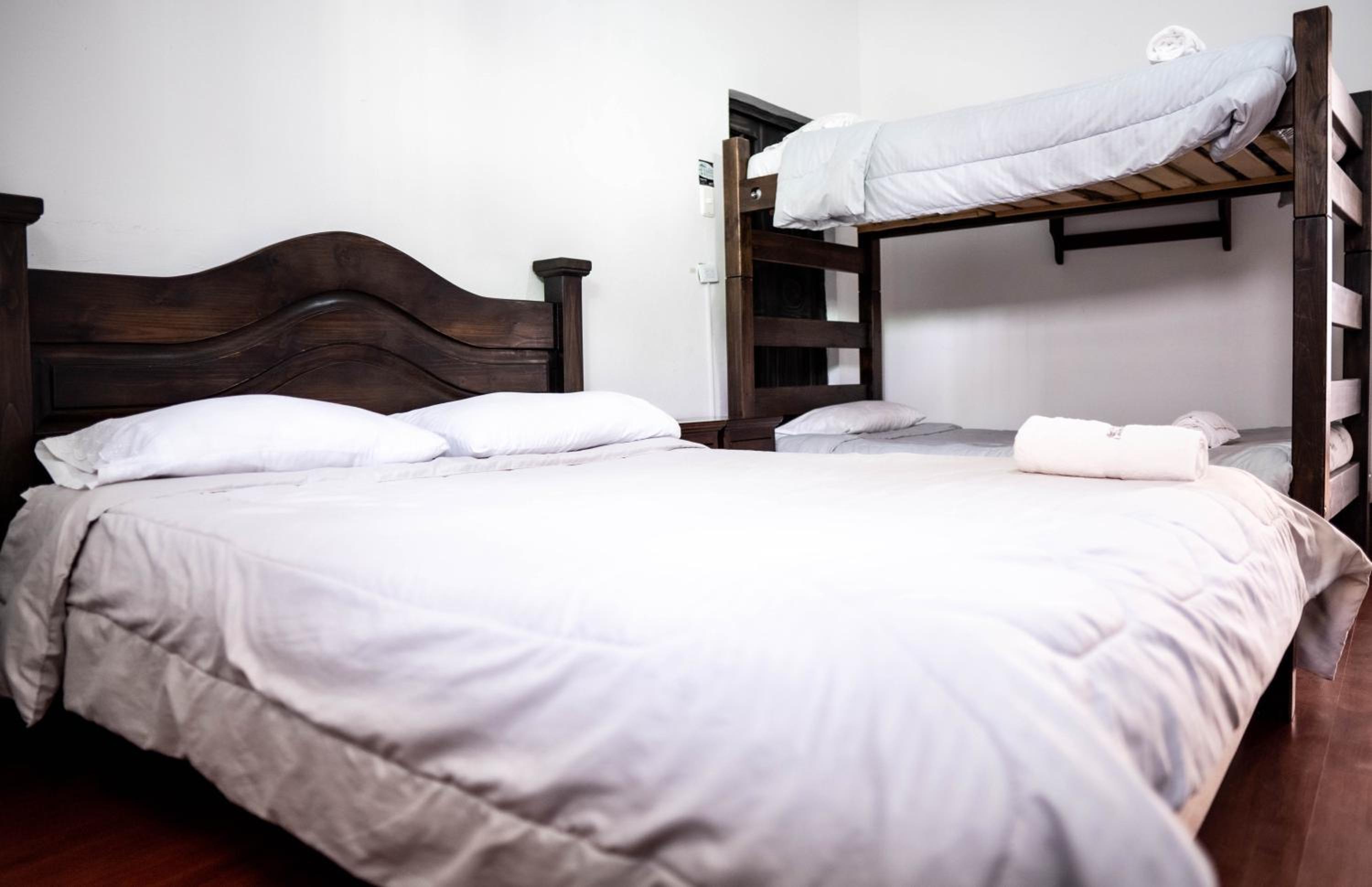 Large Double Room photo 1