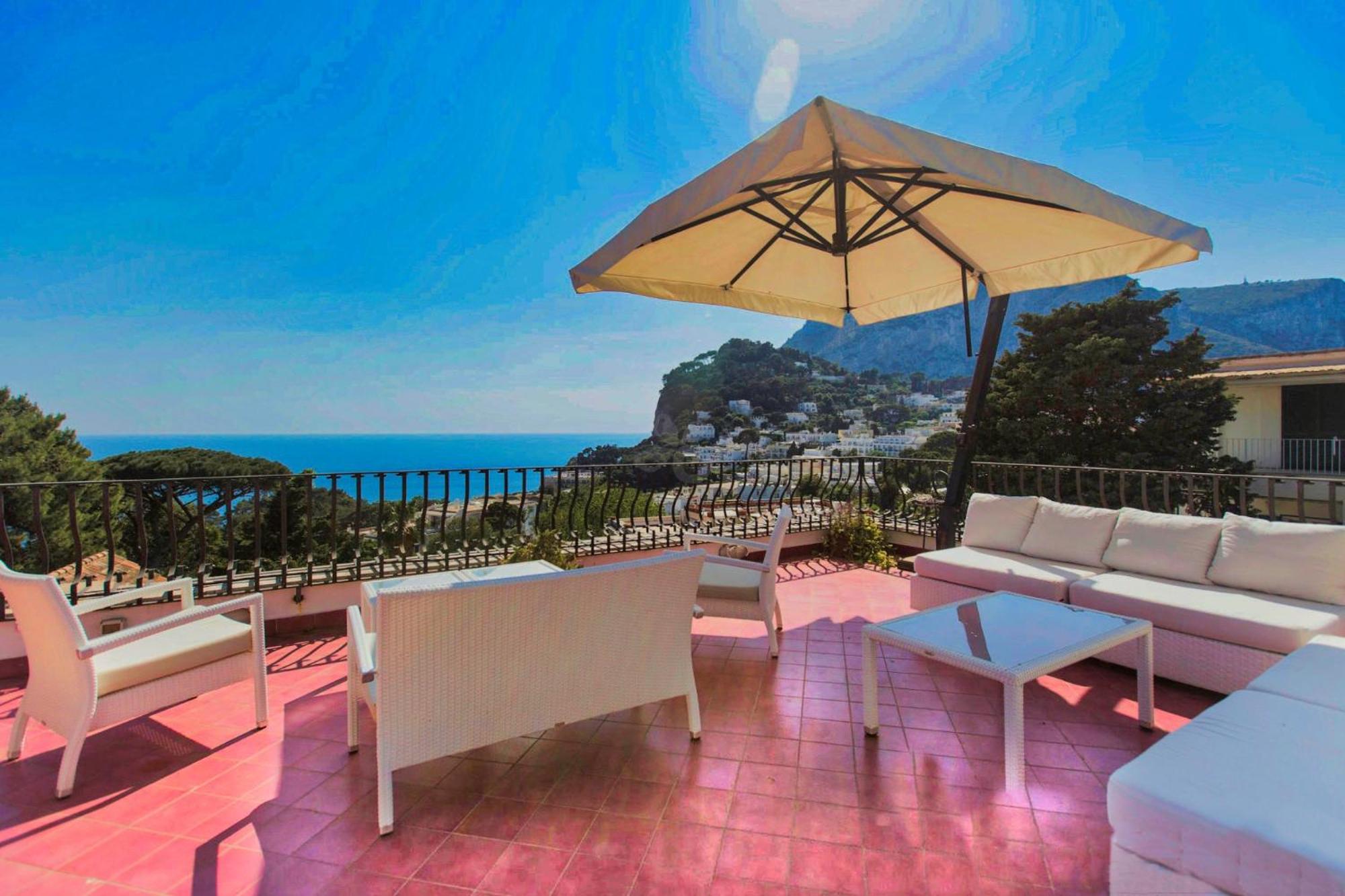 King Suite with Sea View photo 2