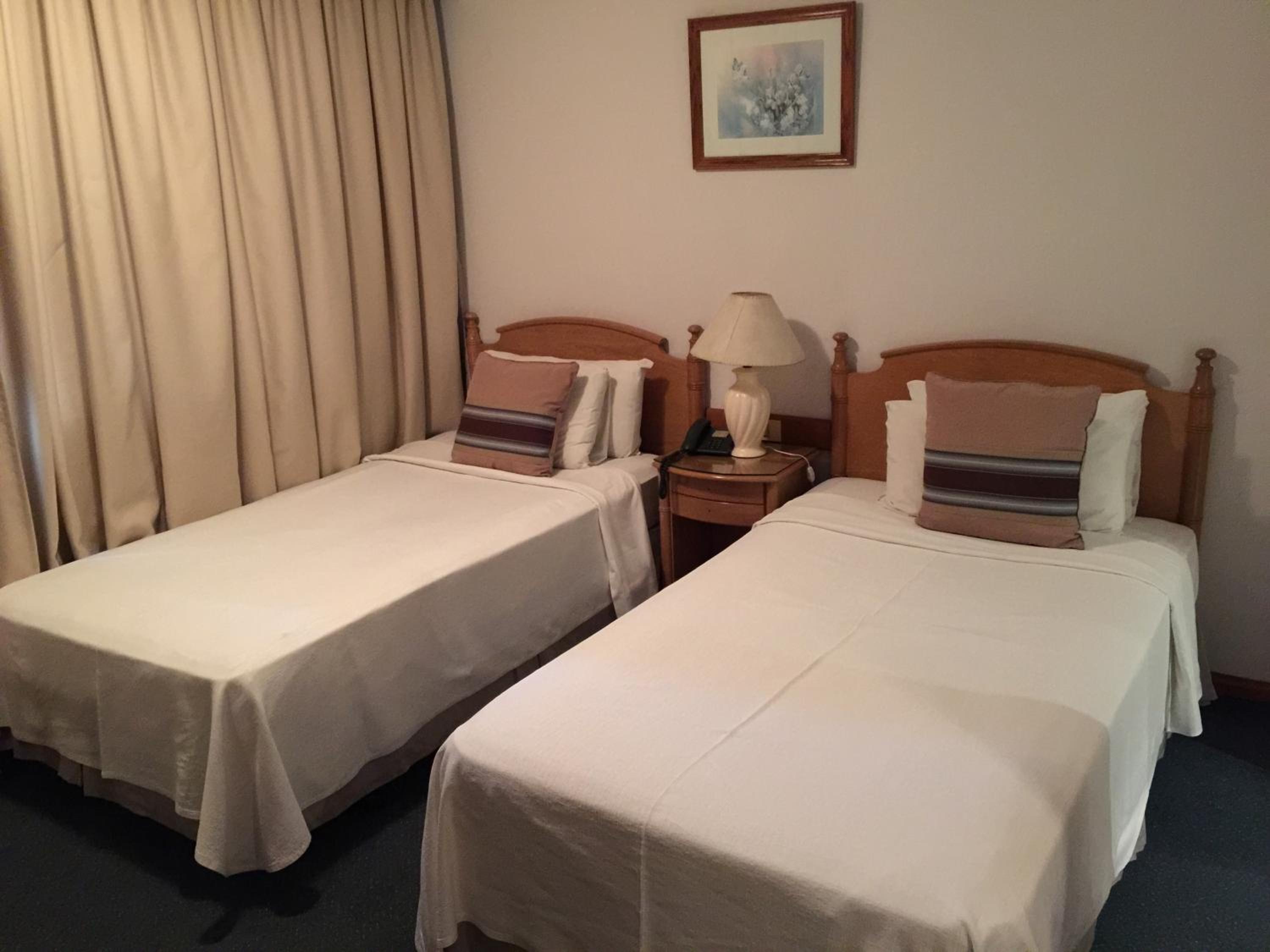 Twin Room - Photo 1