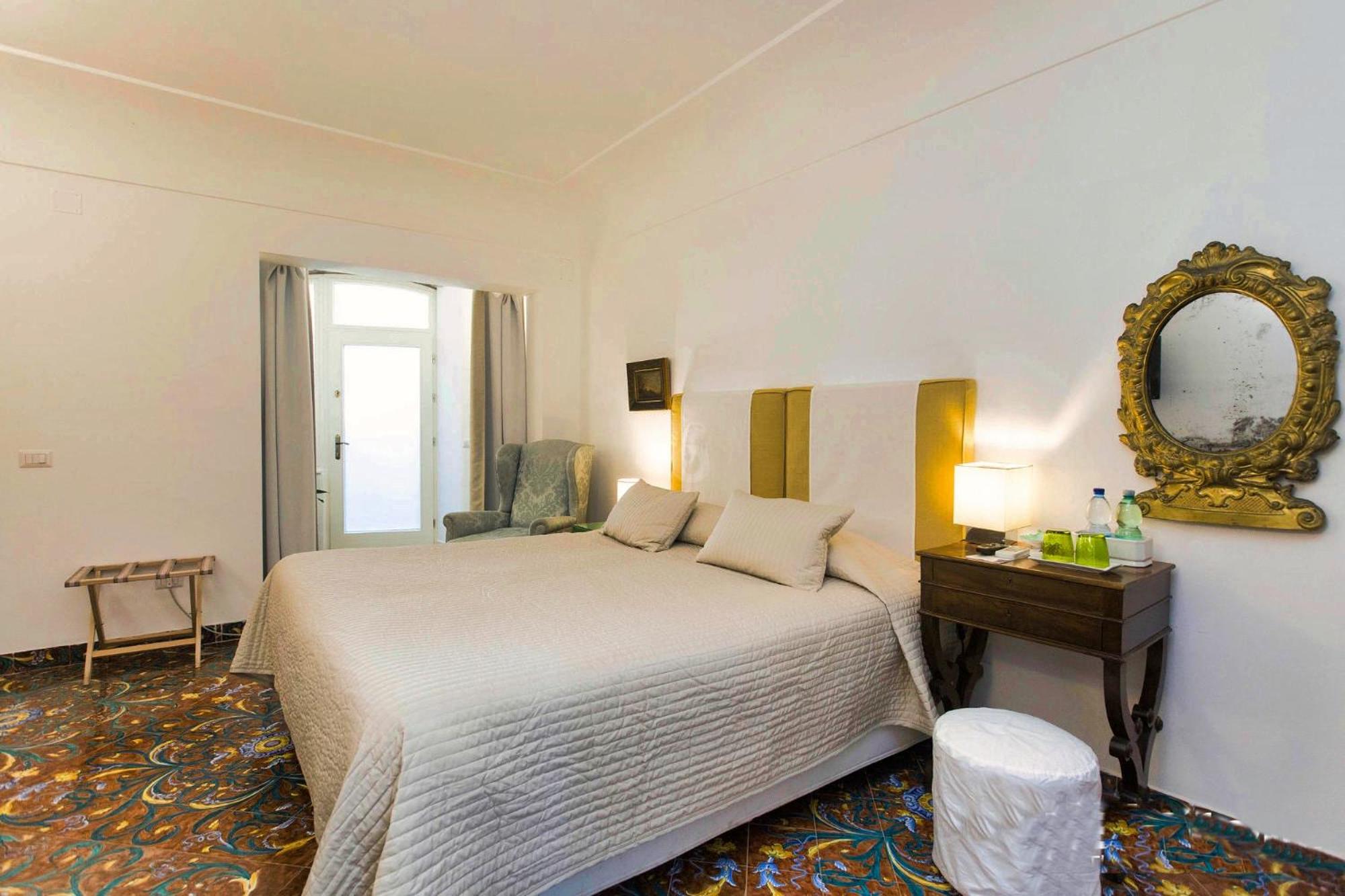 Design One-Bedroom Suite PA1
