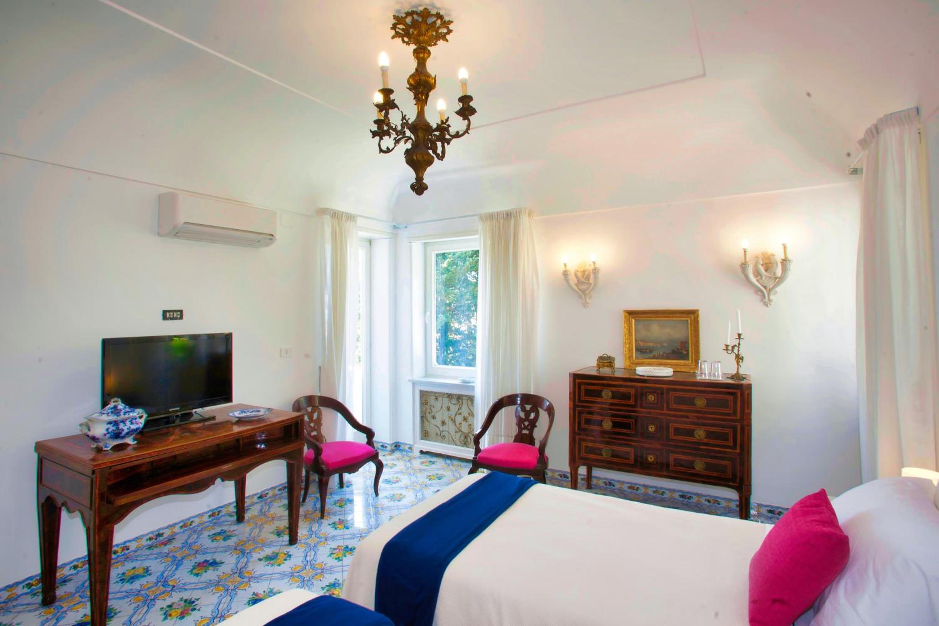 Large Double Room with Balcony and Partial Sea View