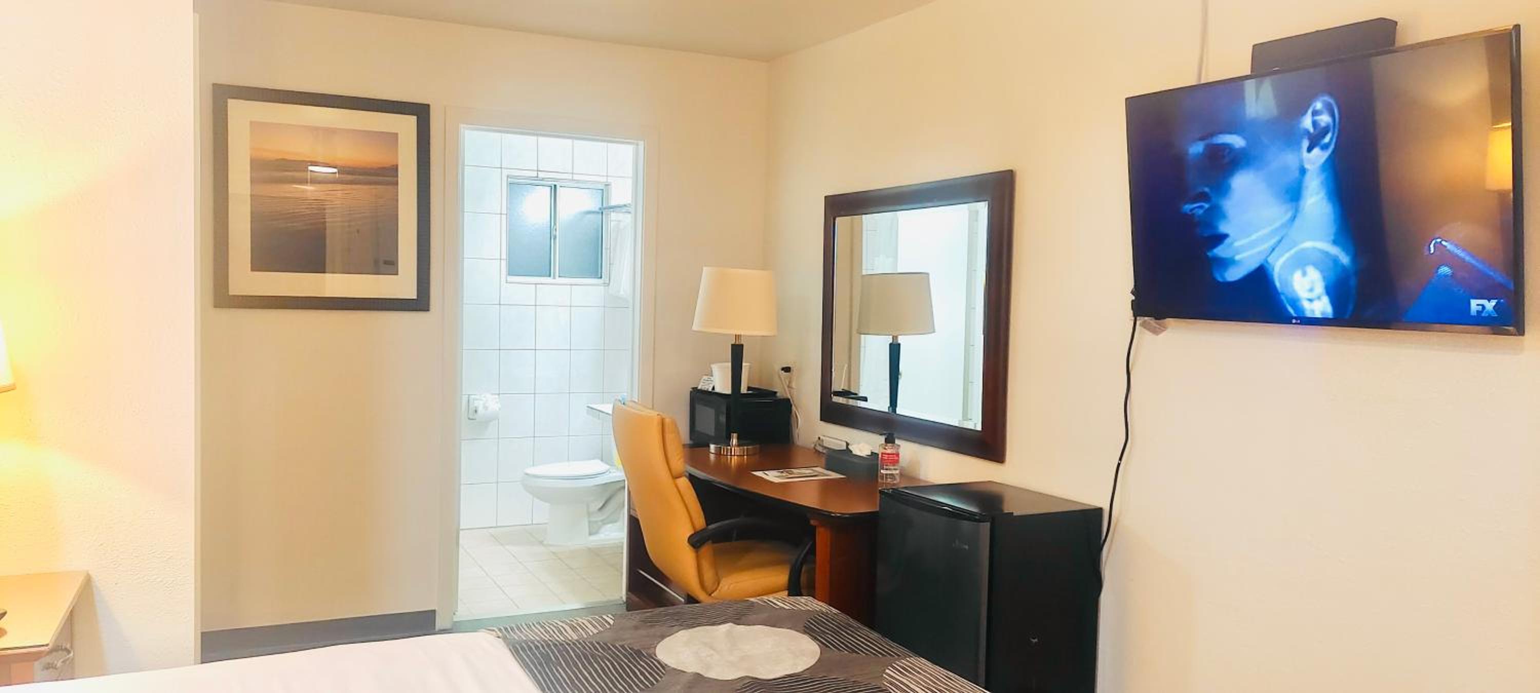 Double Room - Non-Smoking photo 1