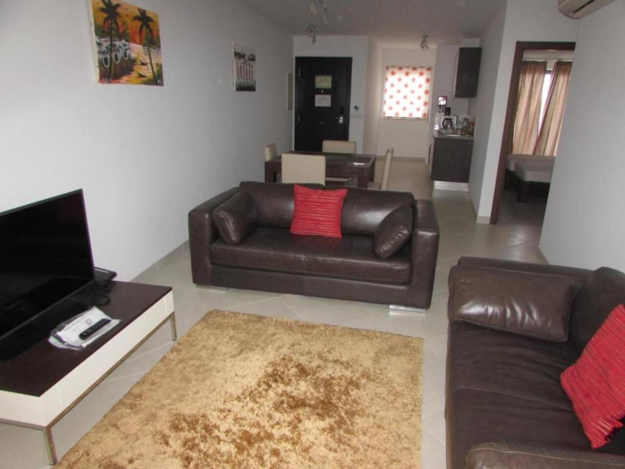 Apartment photo 1