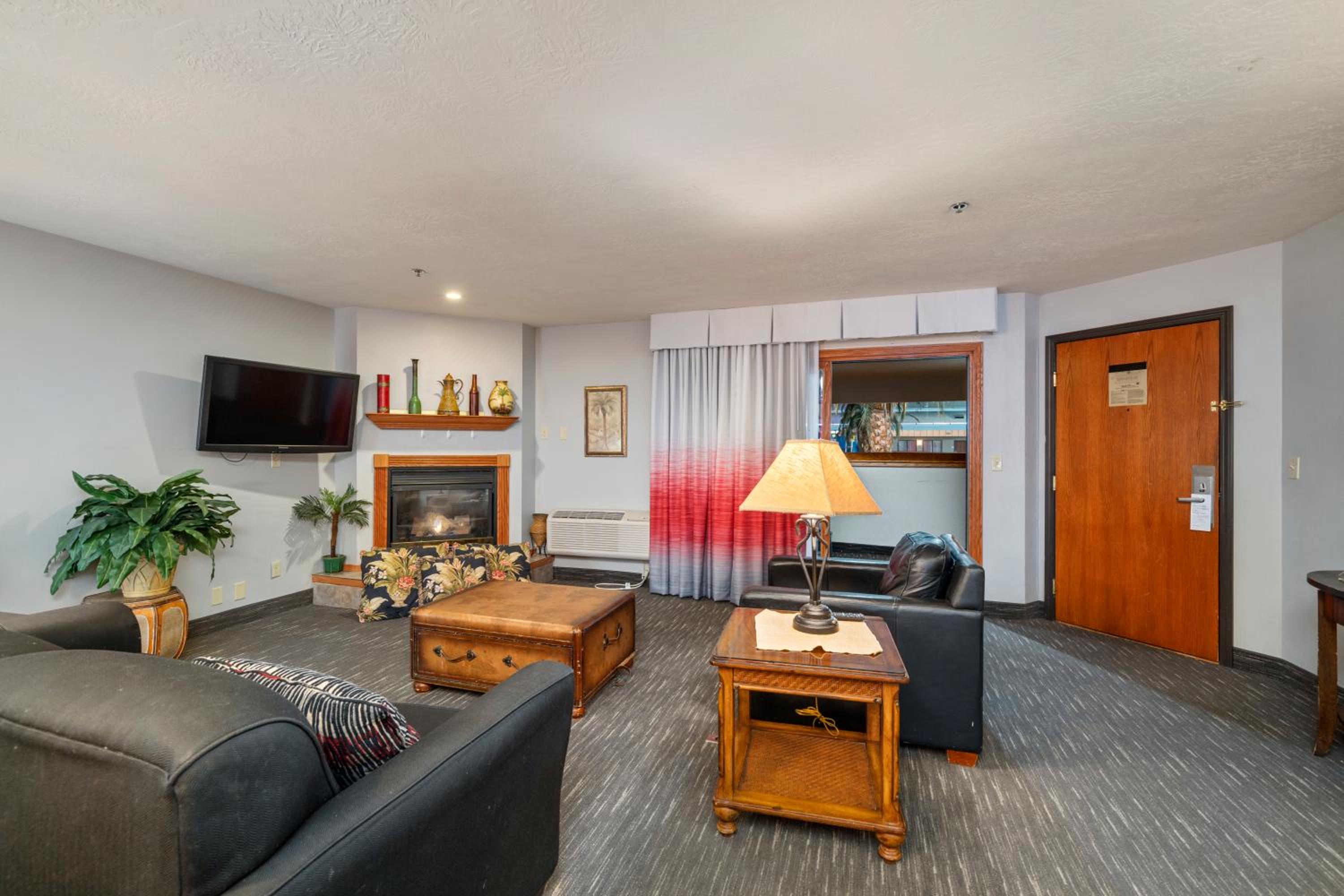 Two-Bedroom Suite - Non-Smoking - Photo 6