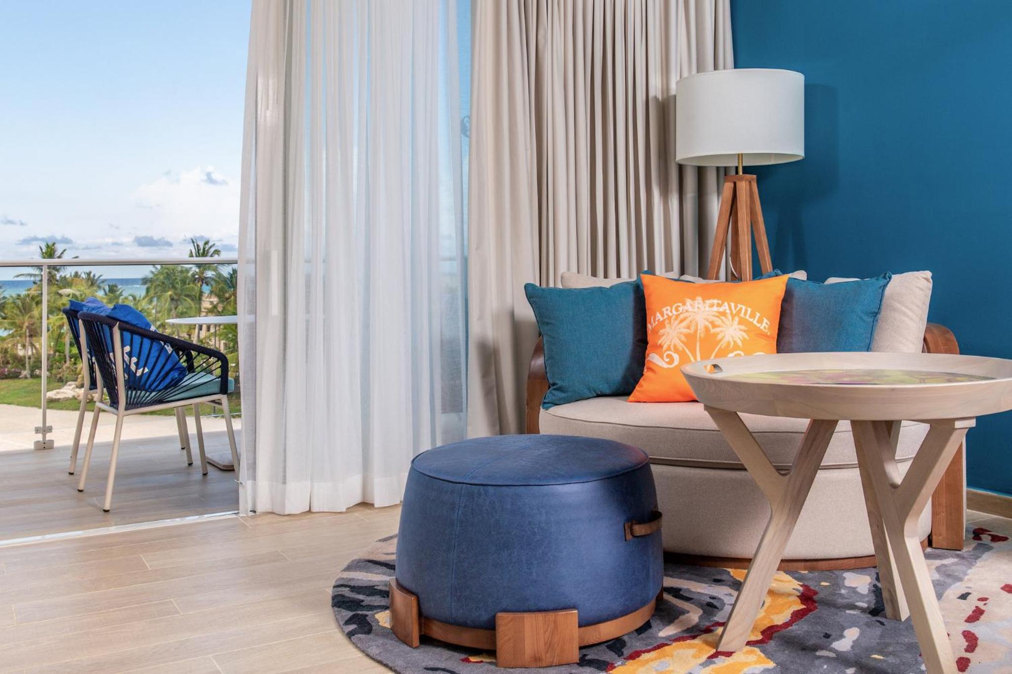 Beachfront Luxury Suite