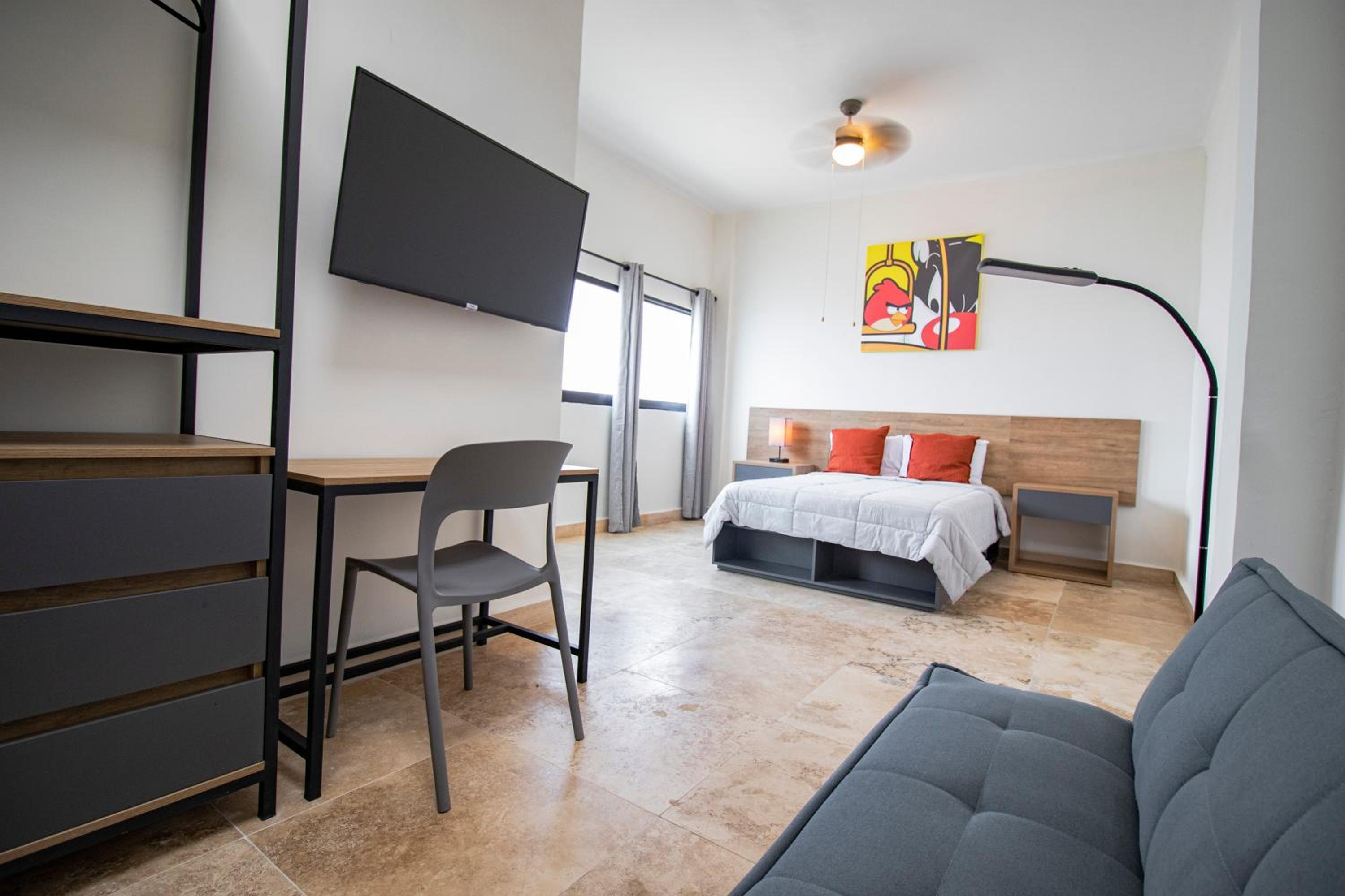 Double Room with Private Bathroom - Photo 1