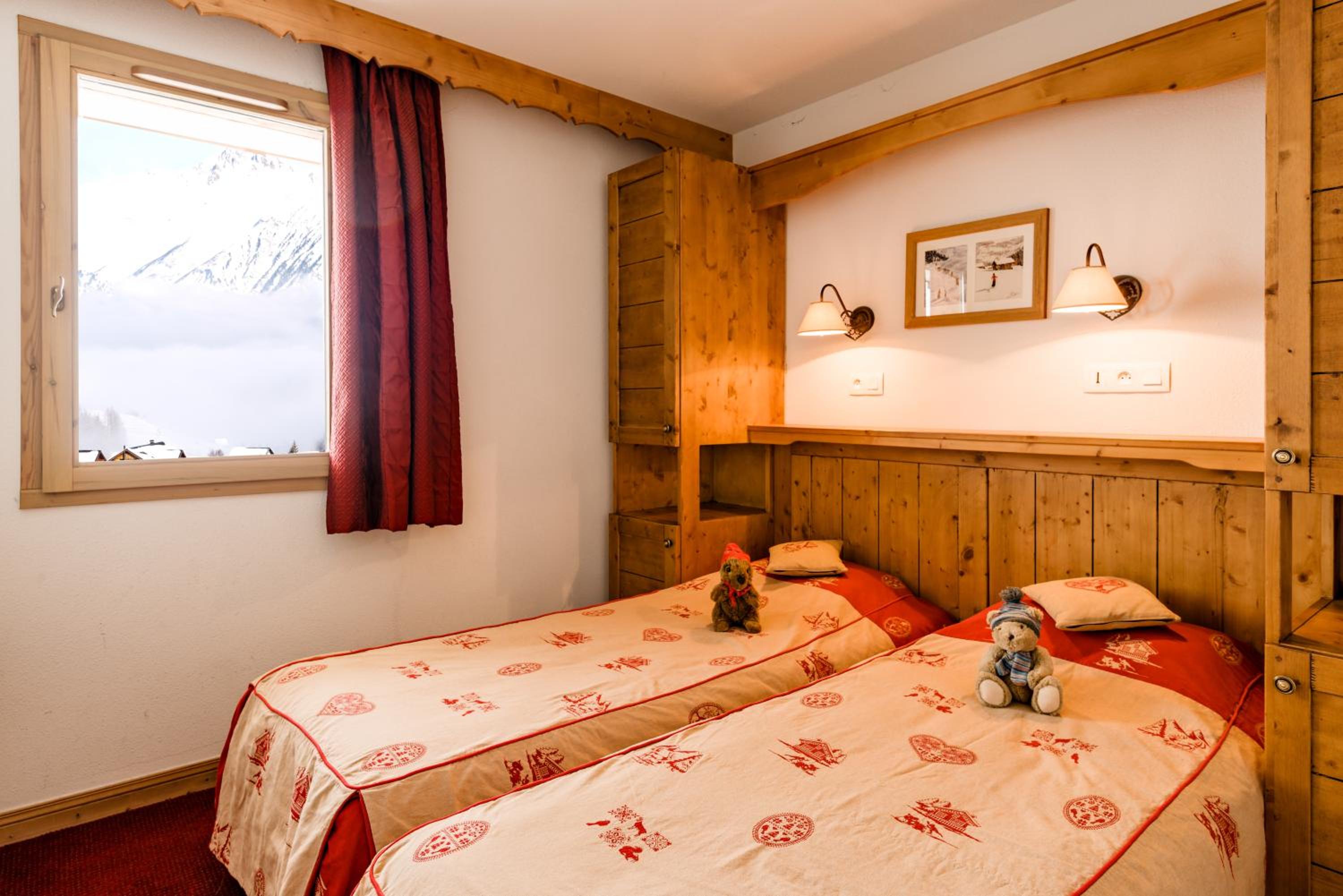 One-Bedroom Apartment (4 Adults)