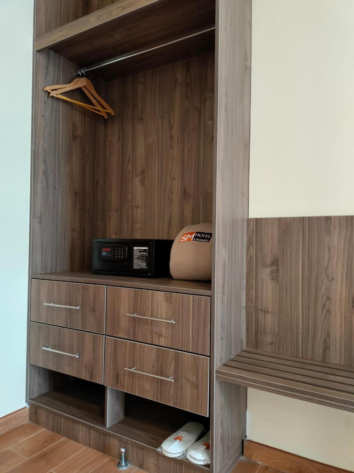 Double Room - Photo 8