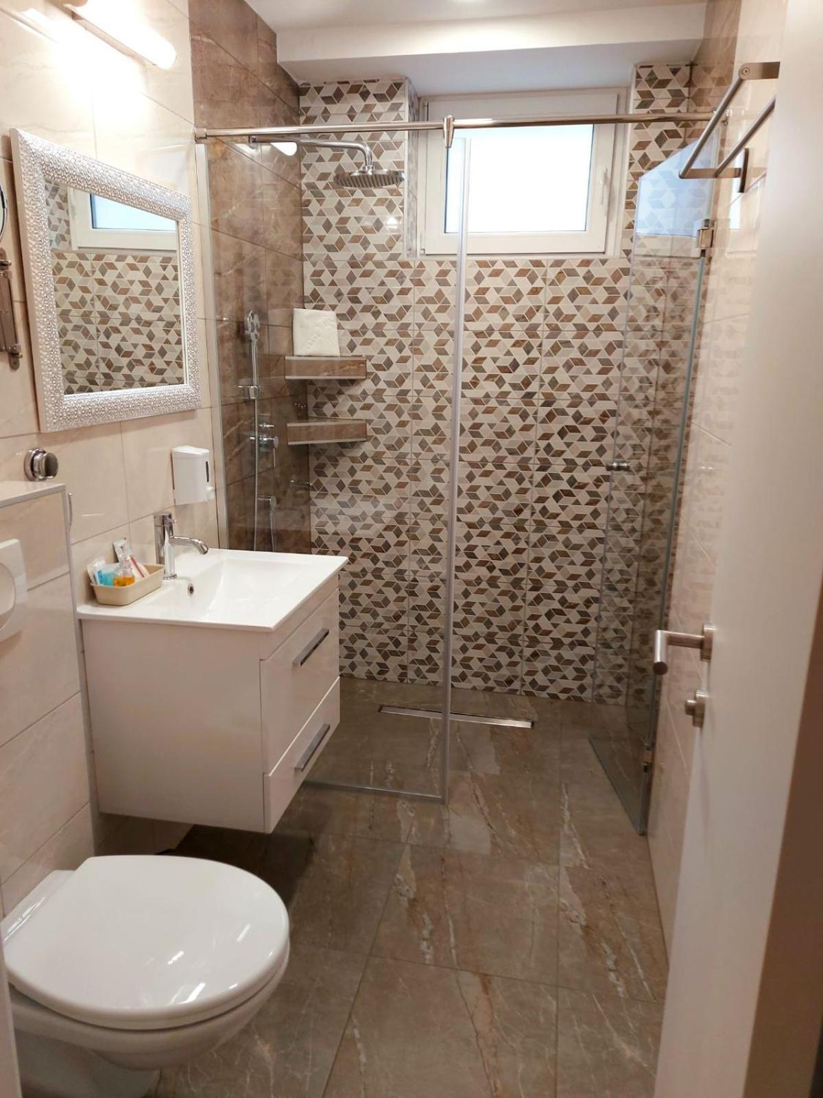 Double or Twin Room with Terrace photo 2