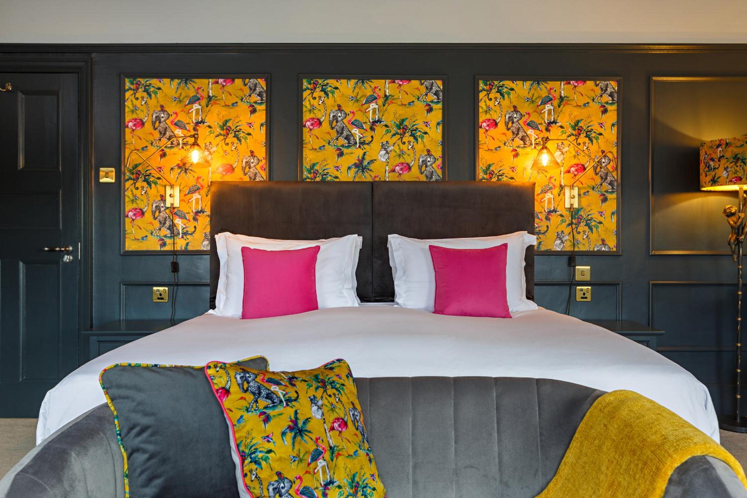 Superior Double or Twin Room photo 3