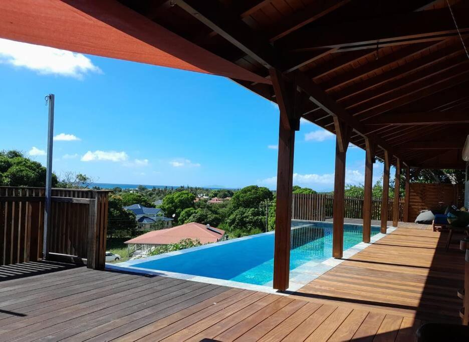 Three-Bedroom Villa photo 3
