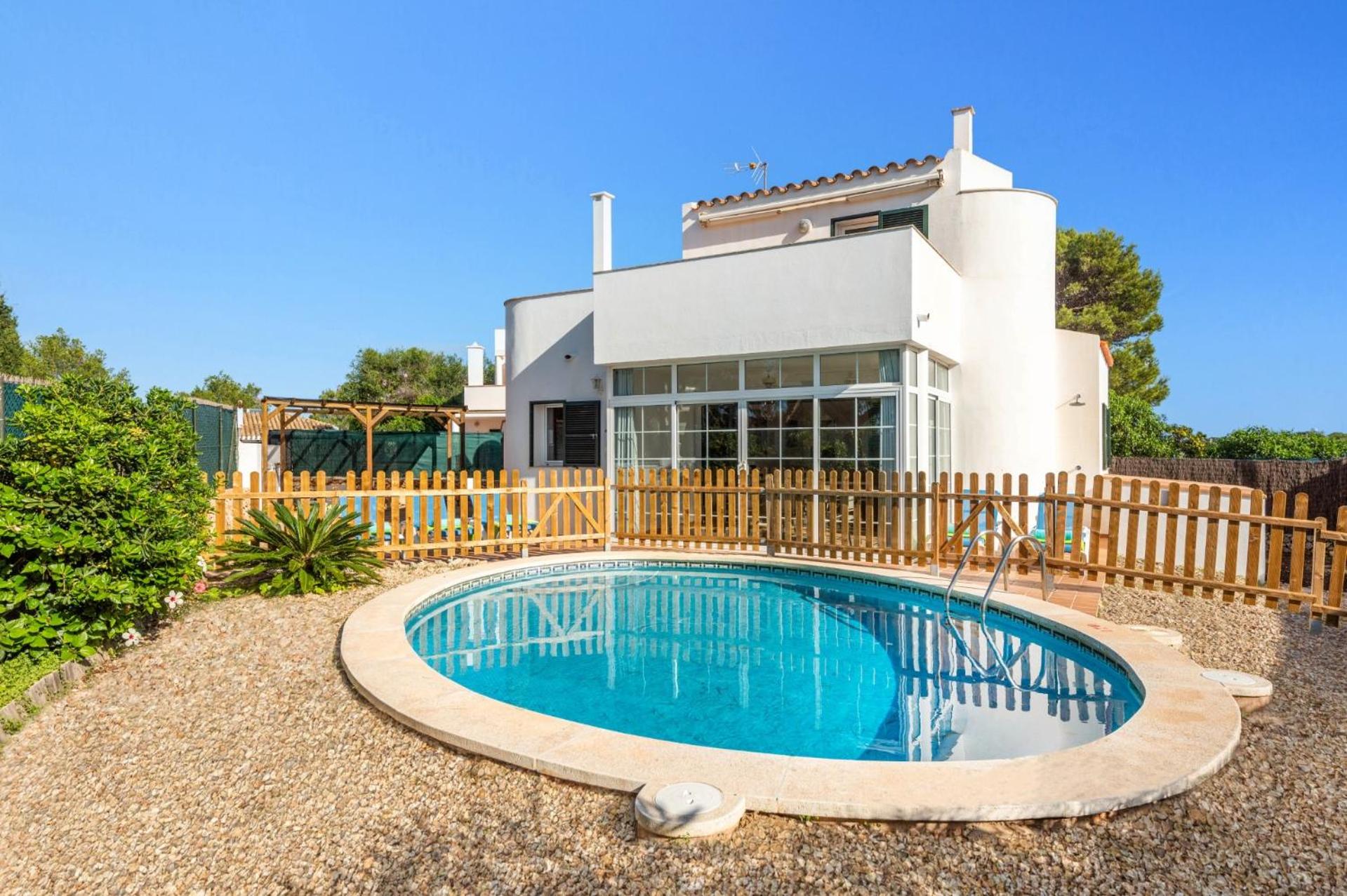 Villa photo 2