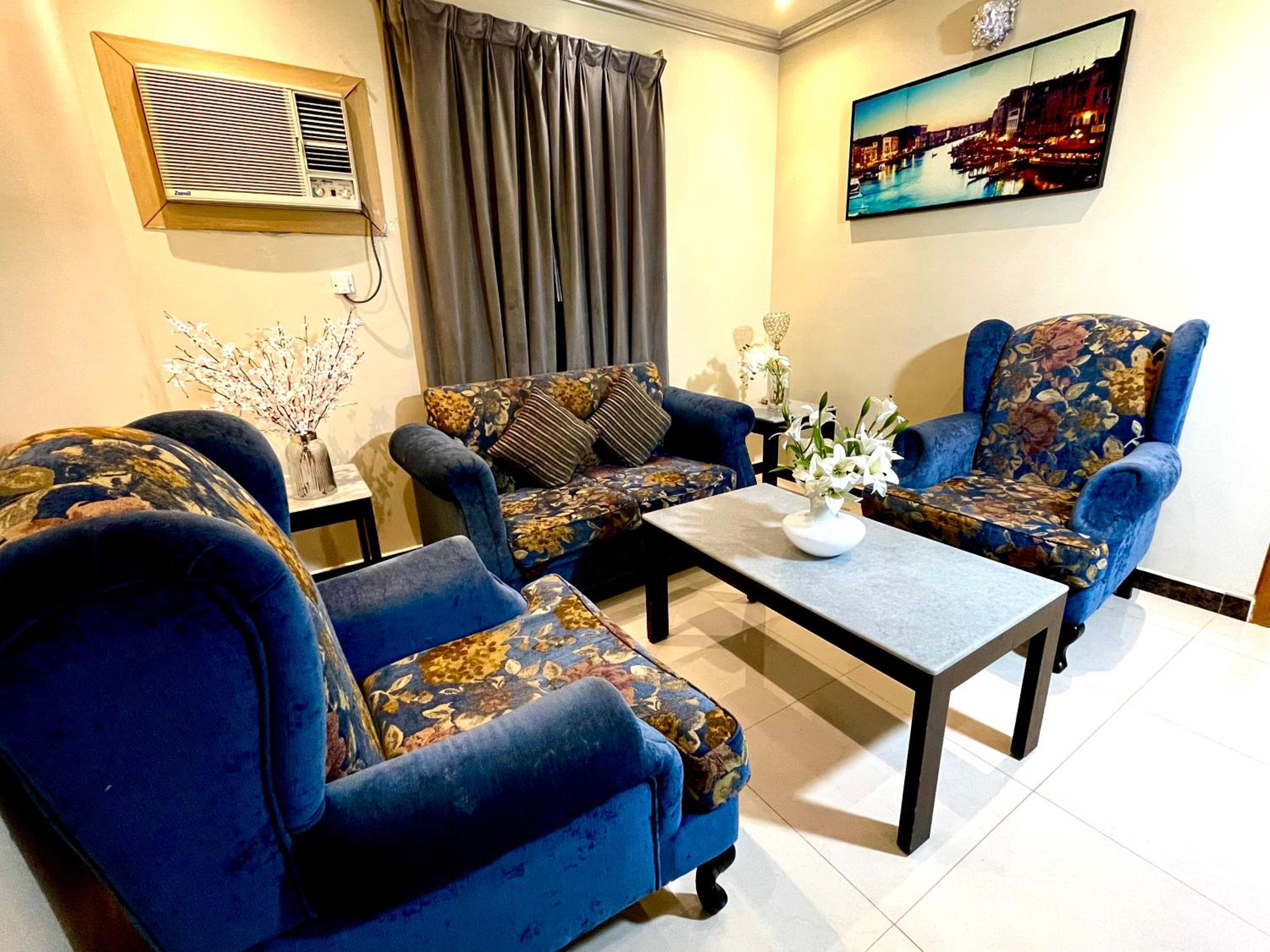 Superior One-Bedroom Apartment with Sea View