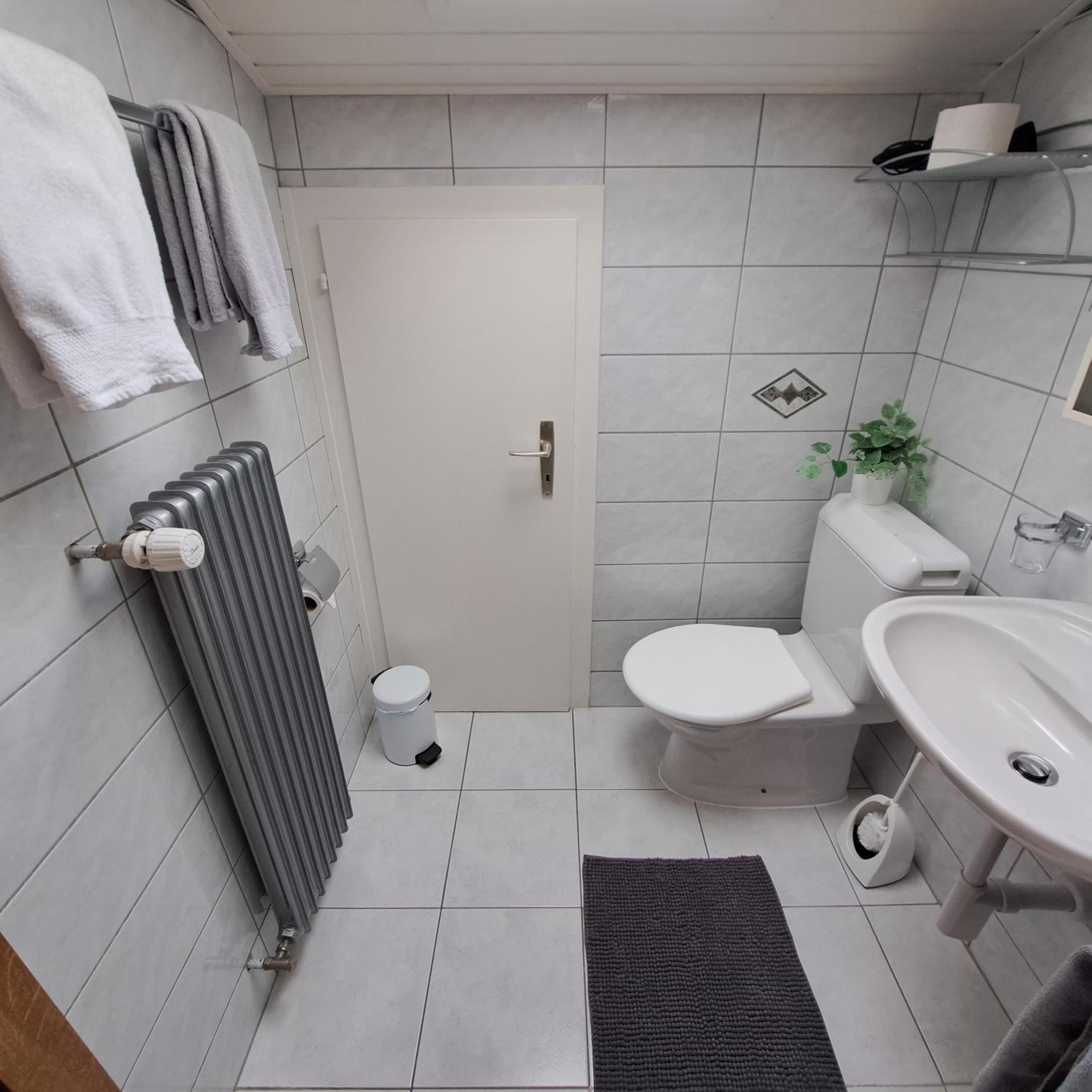 Double or Twin Room with Private Bathroom photo 3