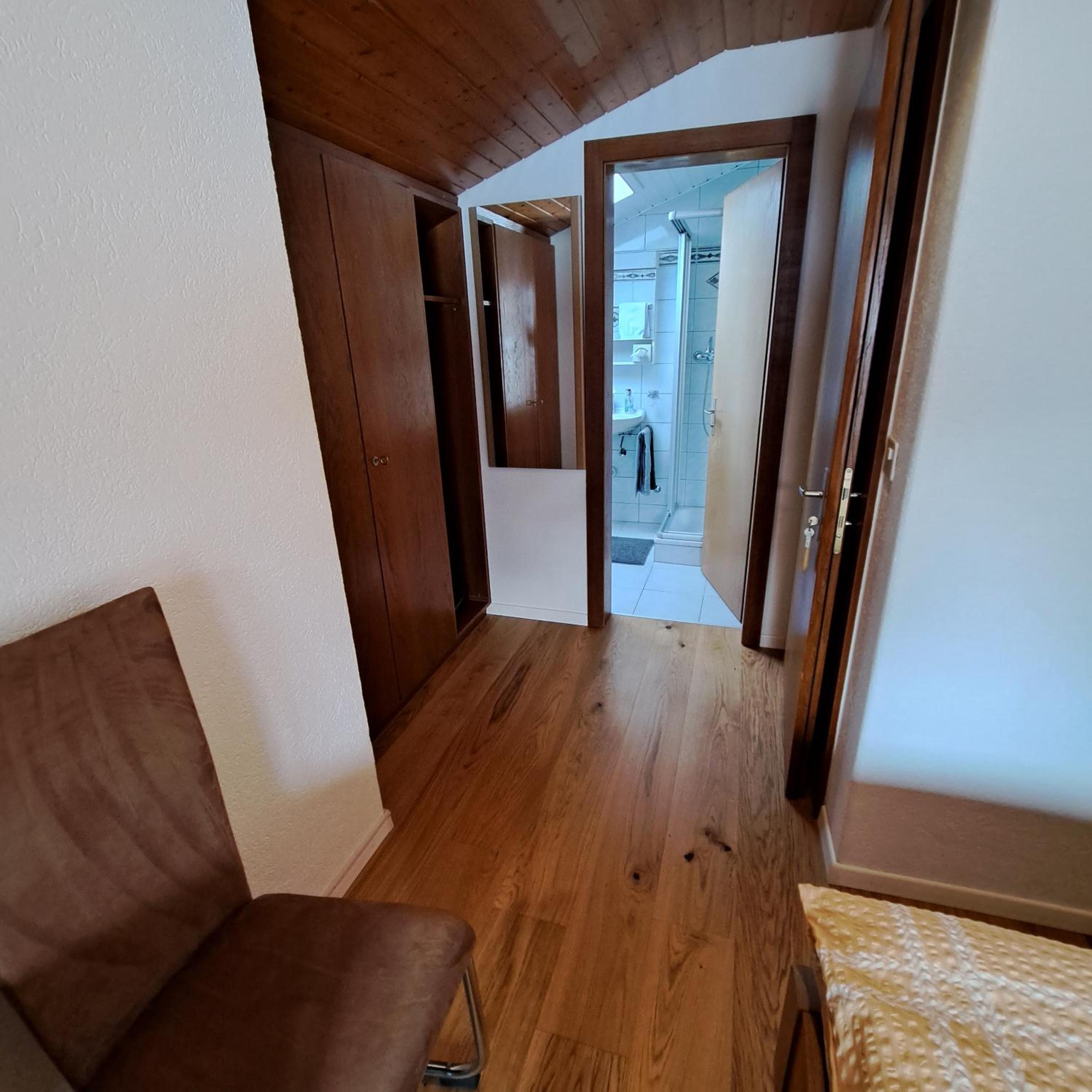 Double or Twin Room with Private Bathroom photo 2
