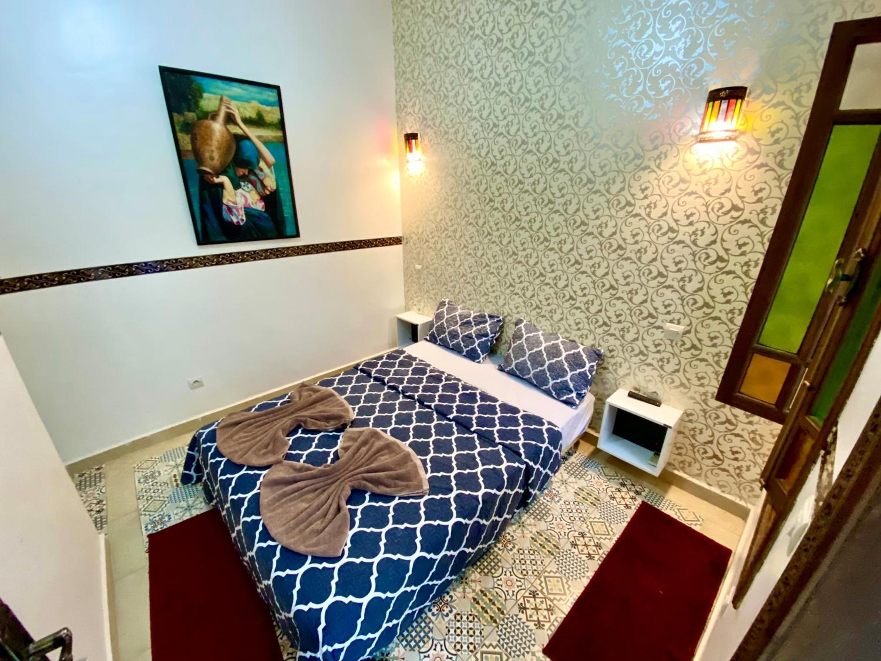 Double Room - Photo 12