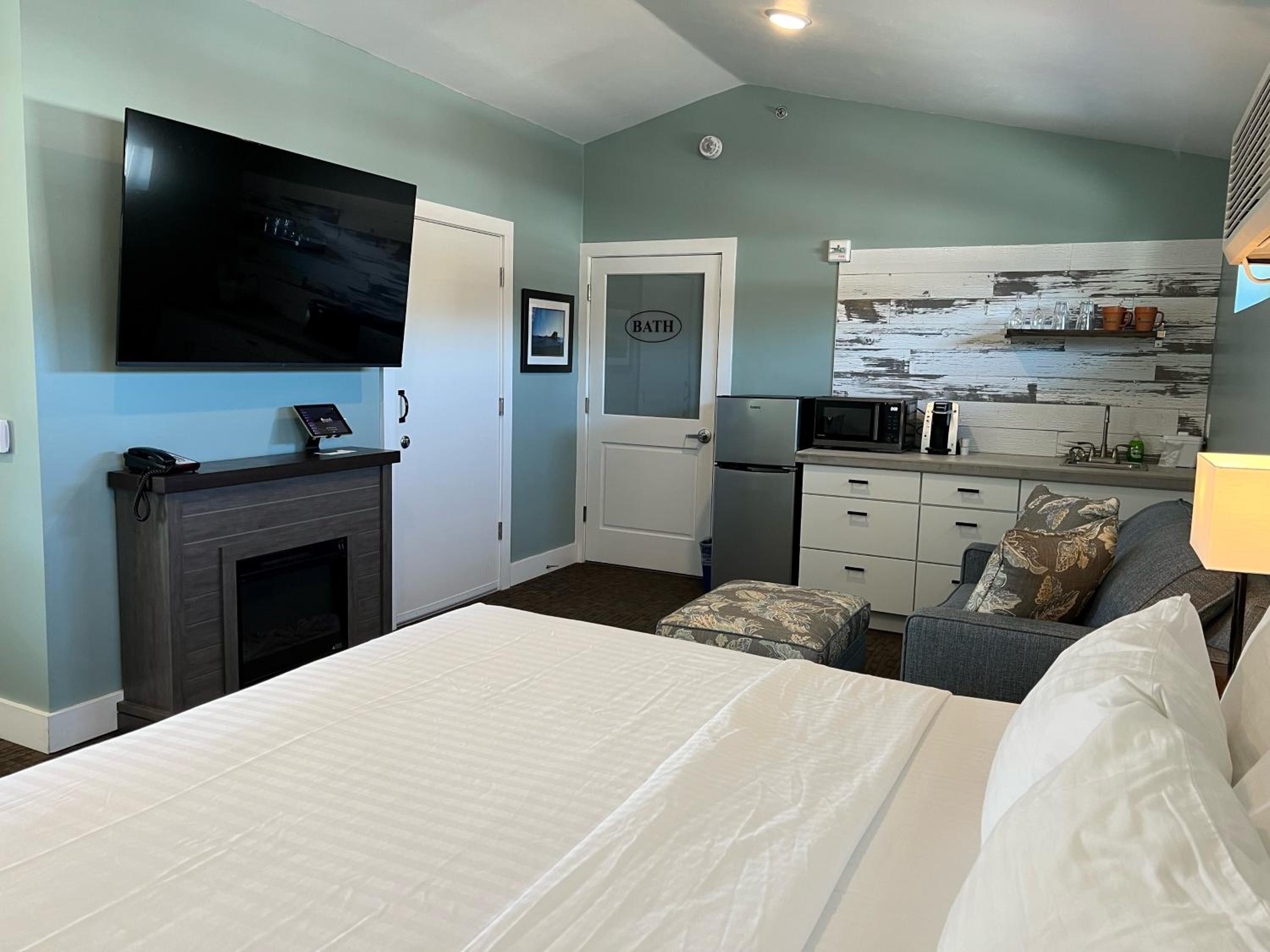 Junior Suite (Pet Friendly) photo 1