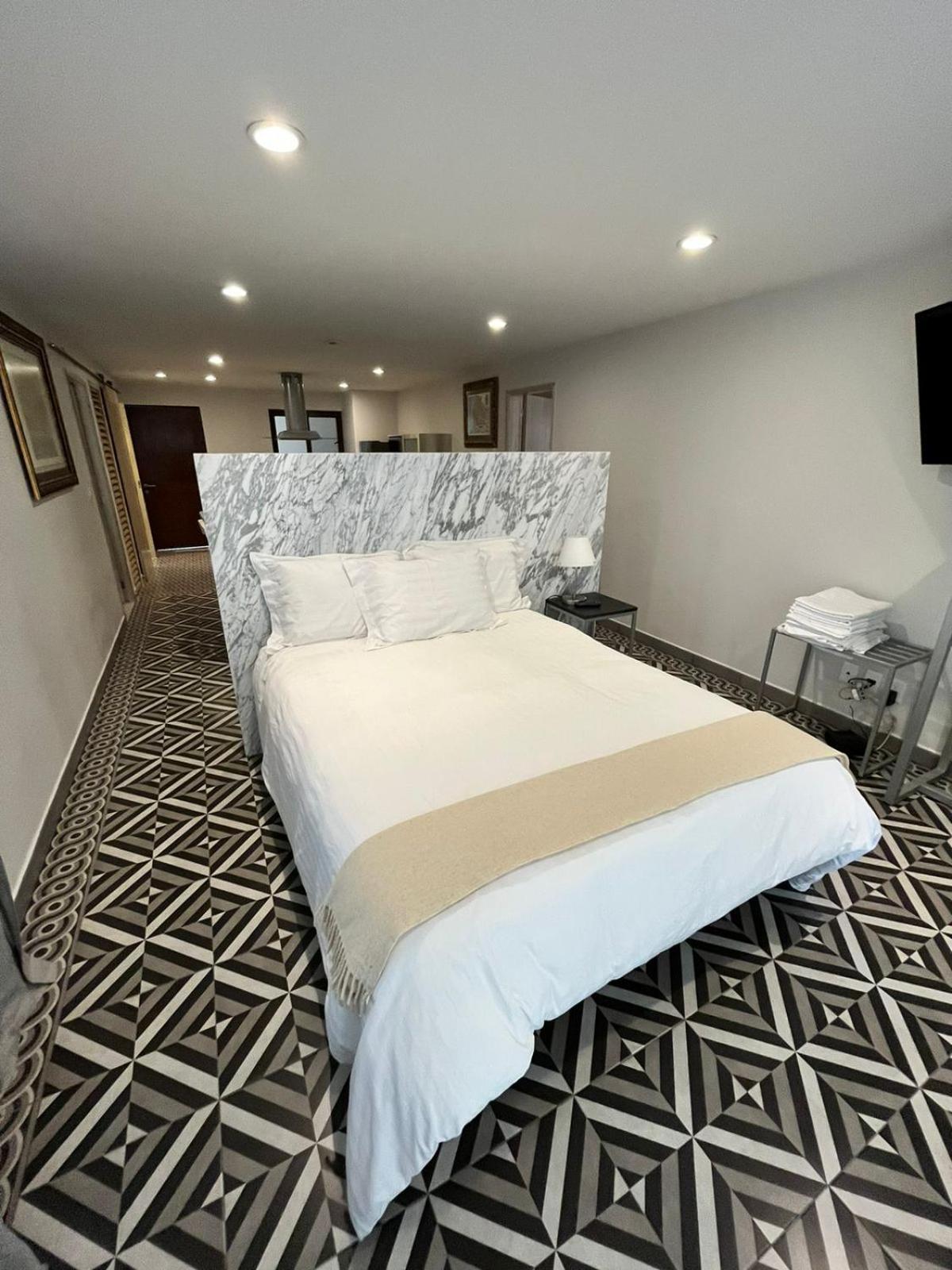 Master Suite with Queen Bed - Photo 2