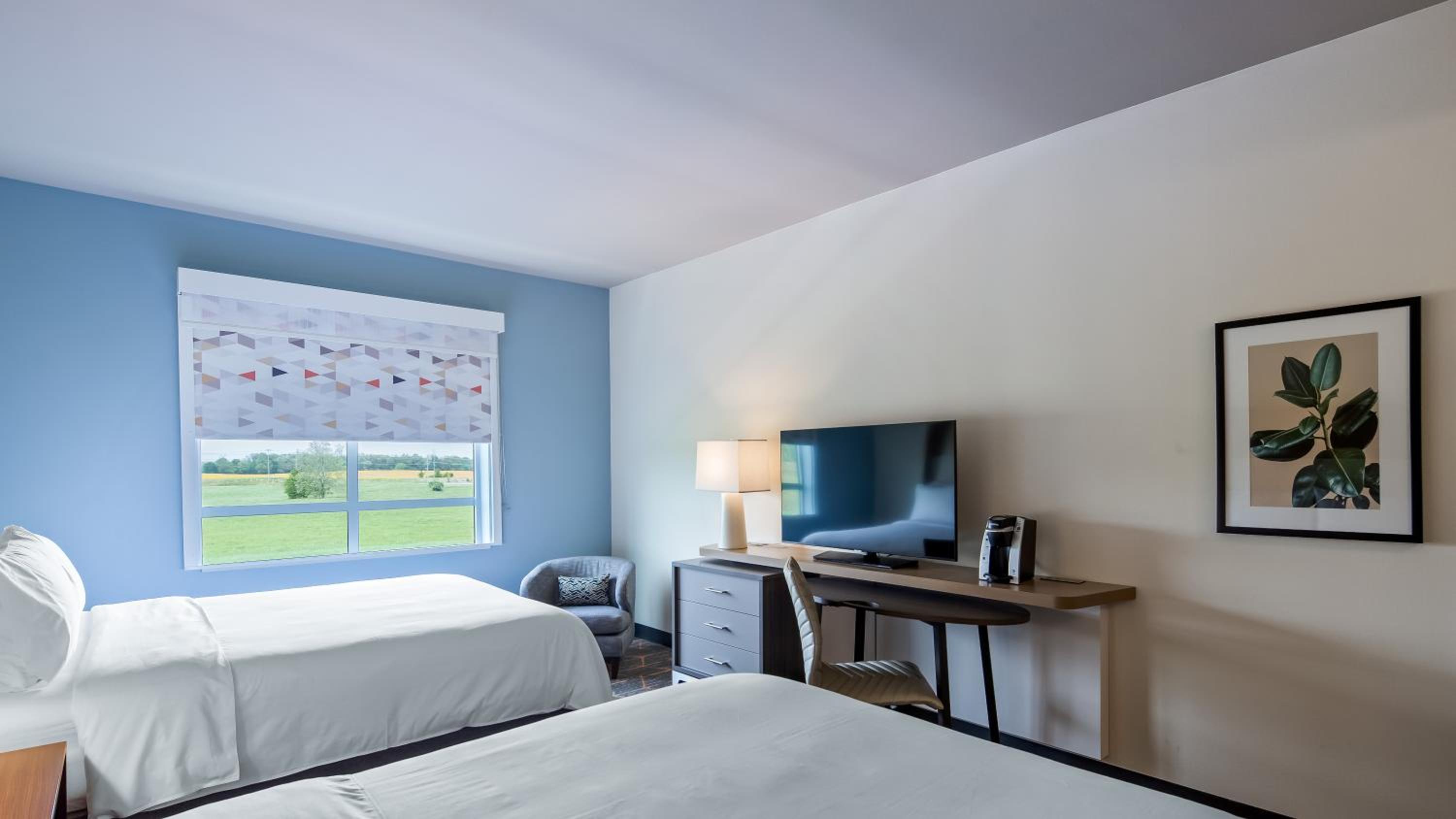 Standard Room with Two Queen Beds - Photo 1