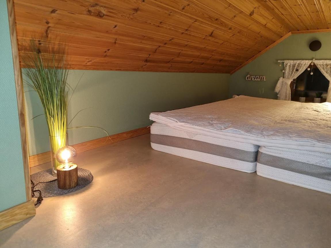 Two-Bedroom House - Photo 1