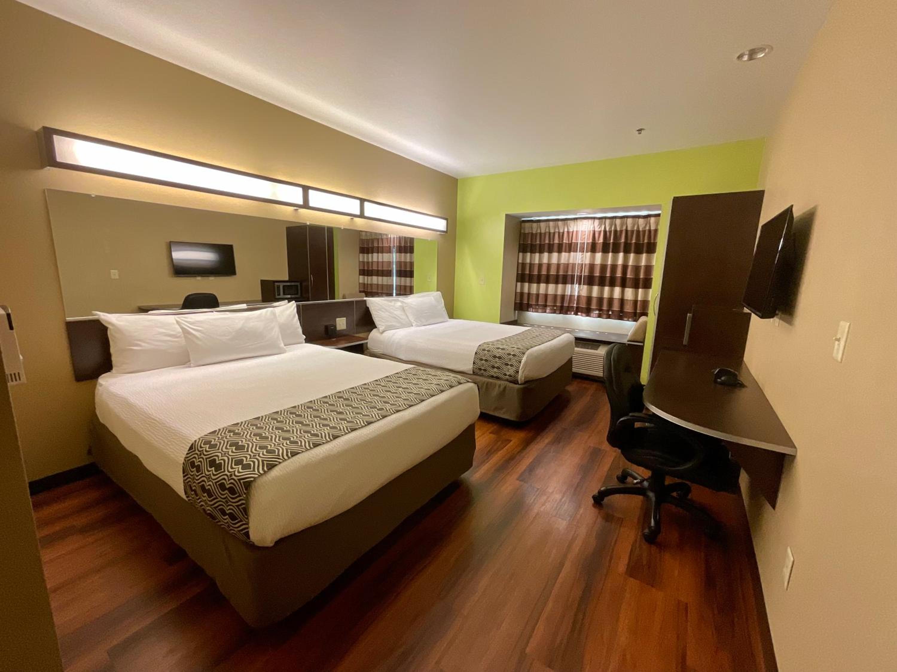 Queen Room with Two Queen Beds - Disability Access