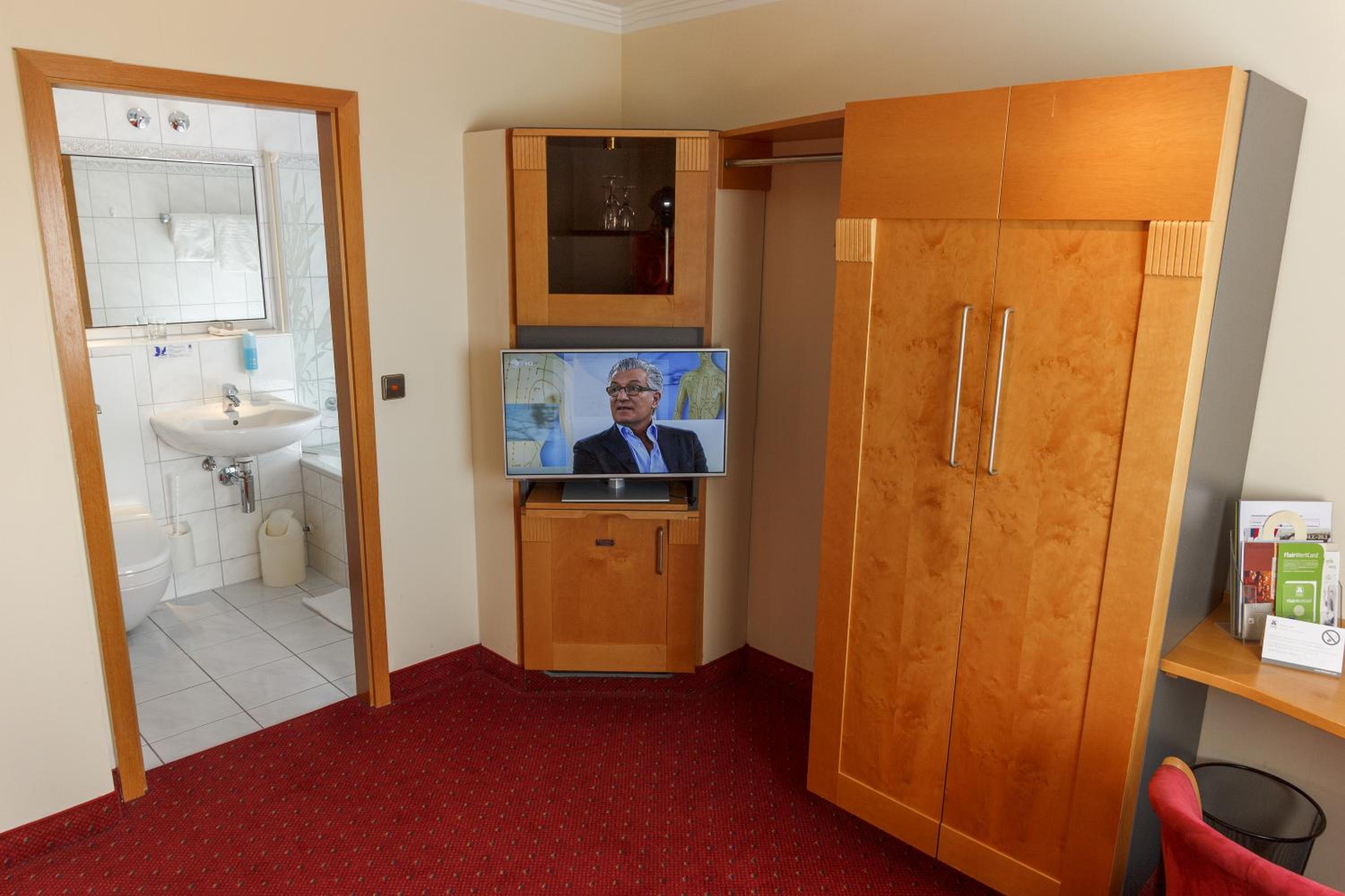 Single Room photo 3