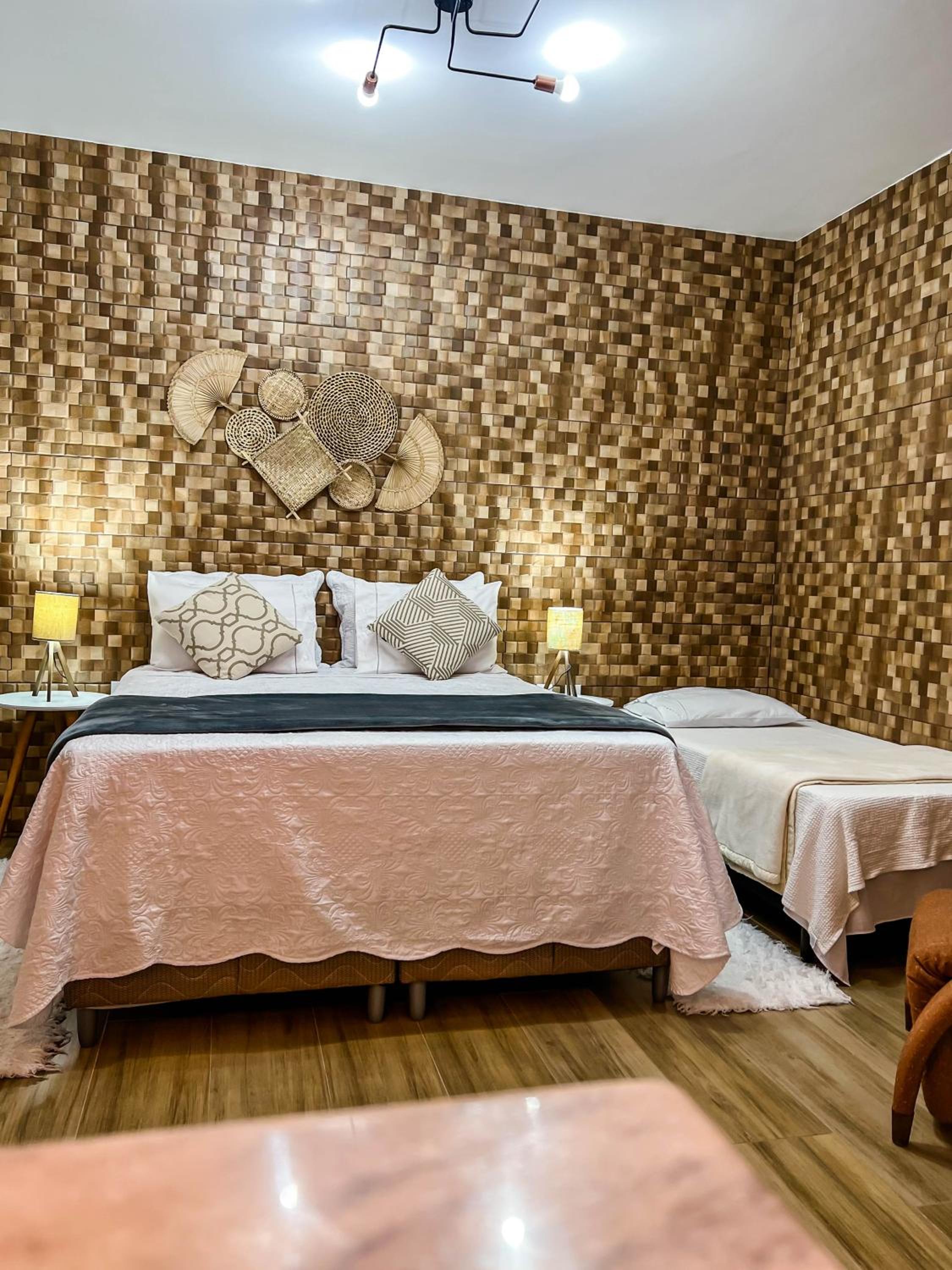 Family Suite - Photo 8
