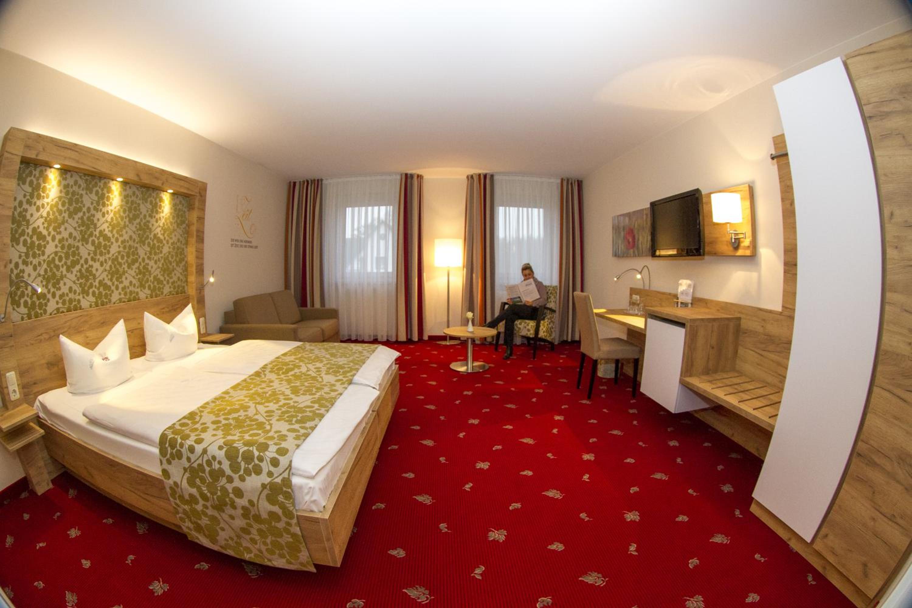 Superior Double Room with Sofa