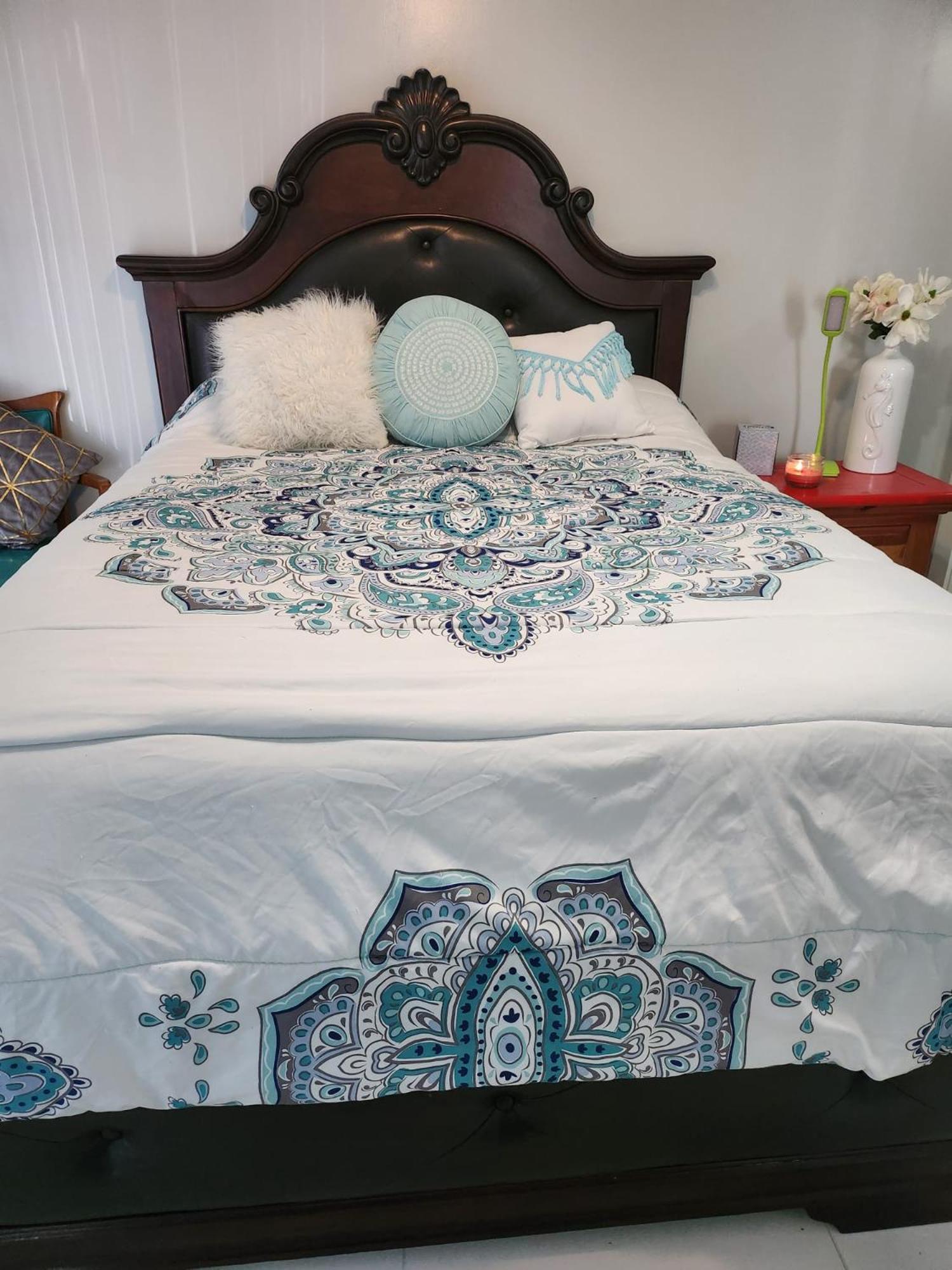 Queen Room photo 3