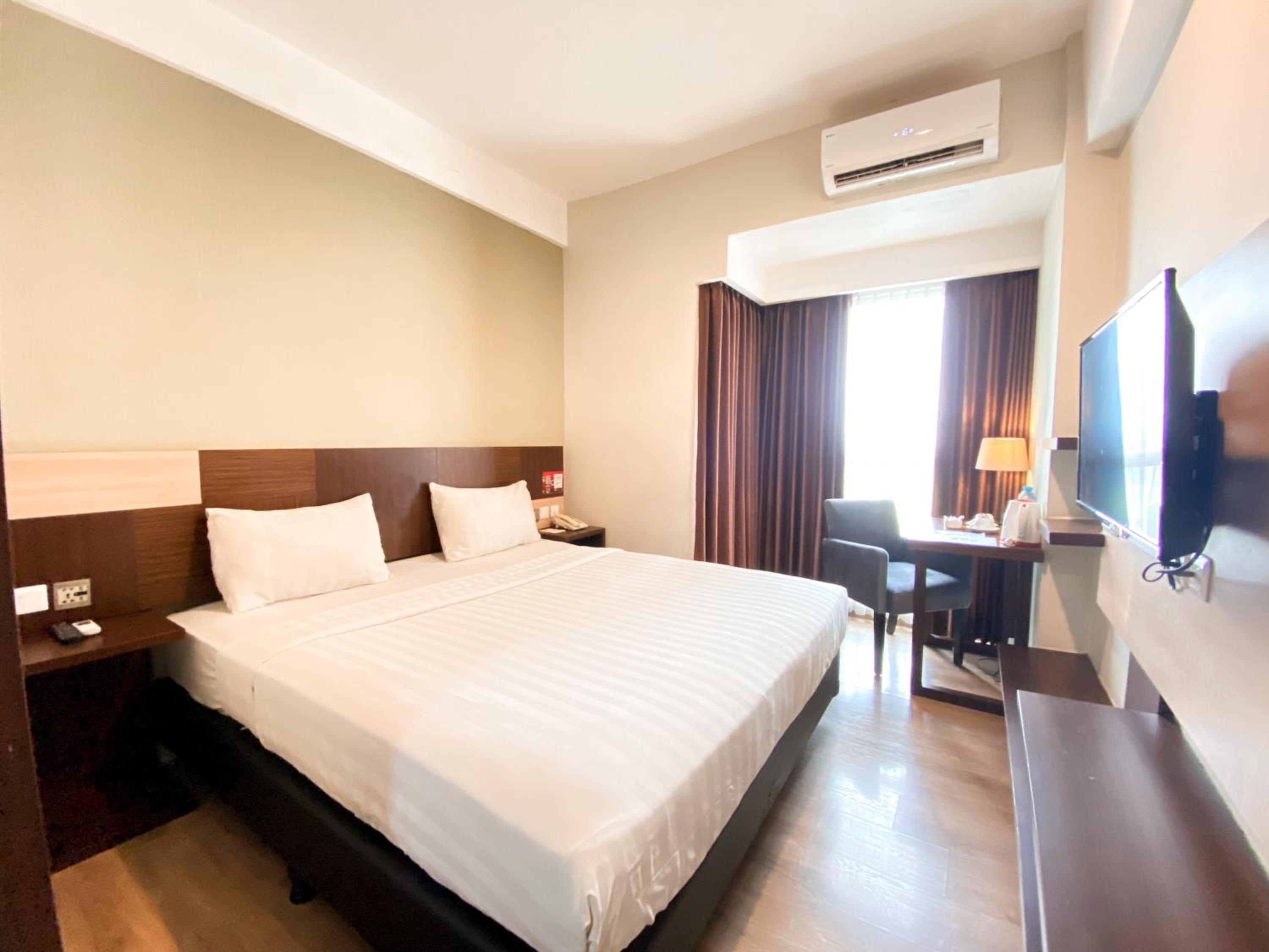 Deluxe Double or Twin Room