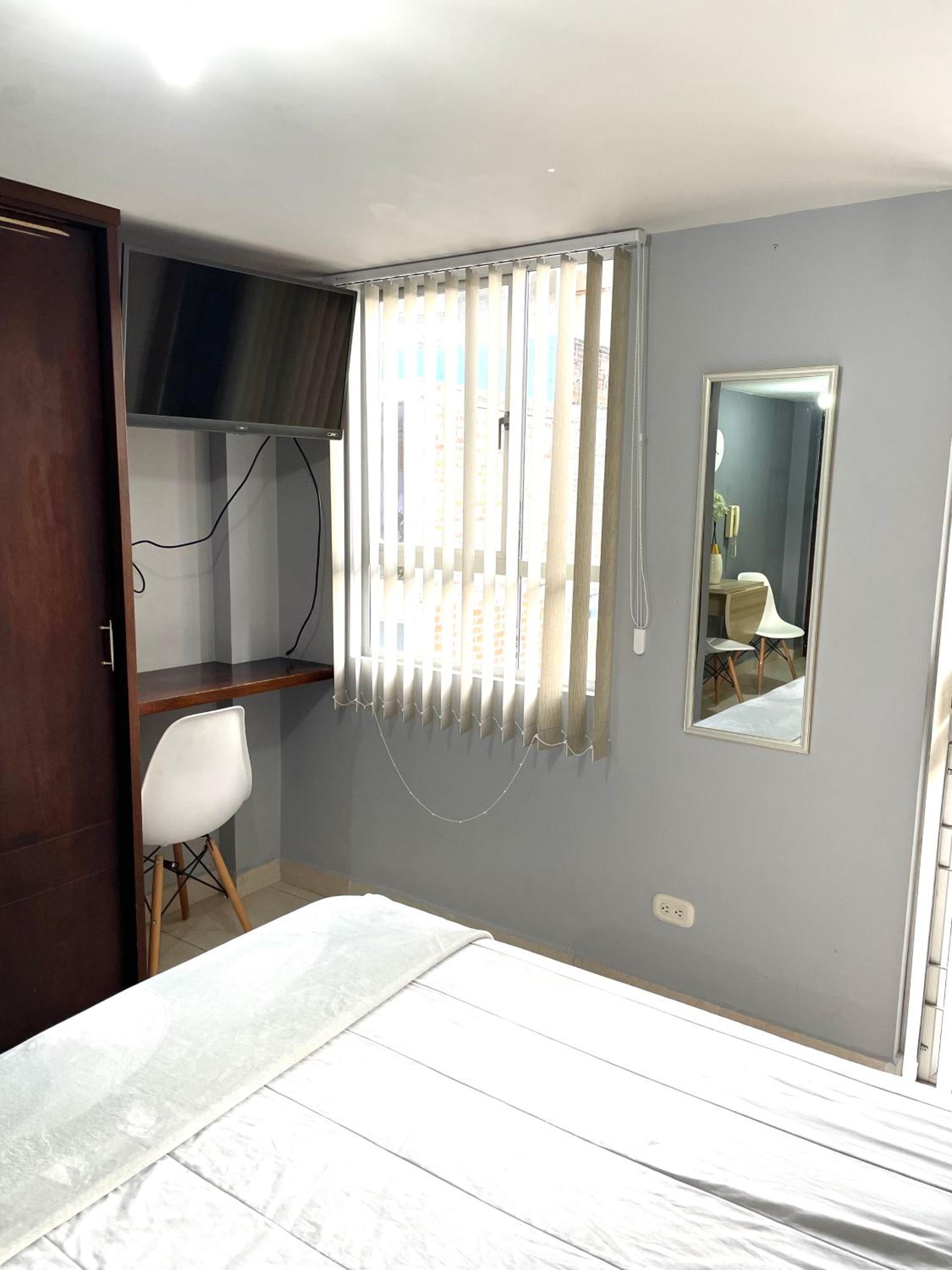 One-Bedroom Apartment photo 2