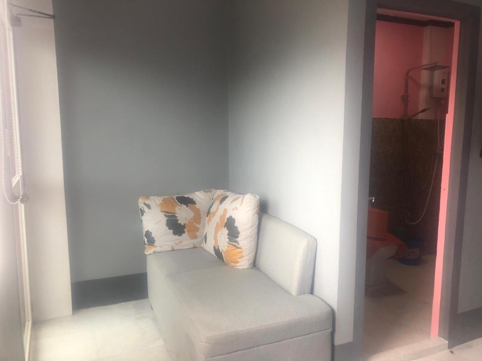Double Room - Photo 6