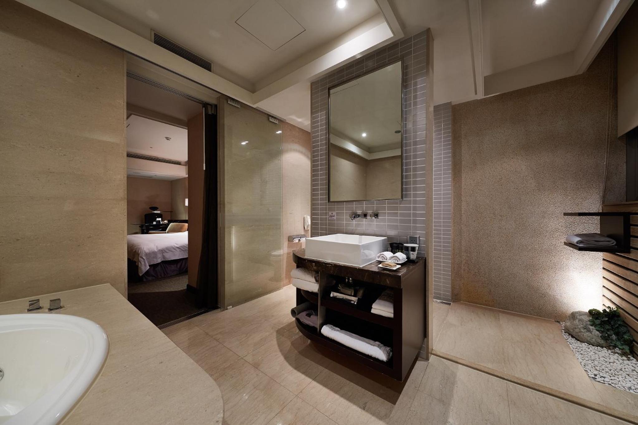 Small Double Room photo 3