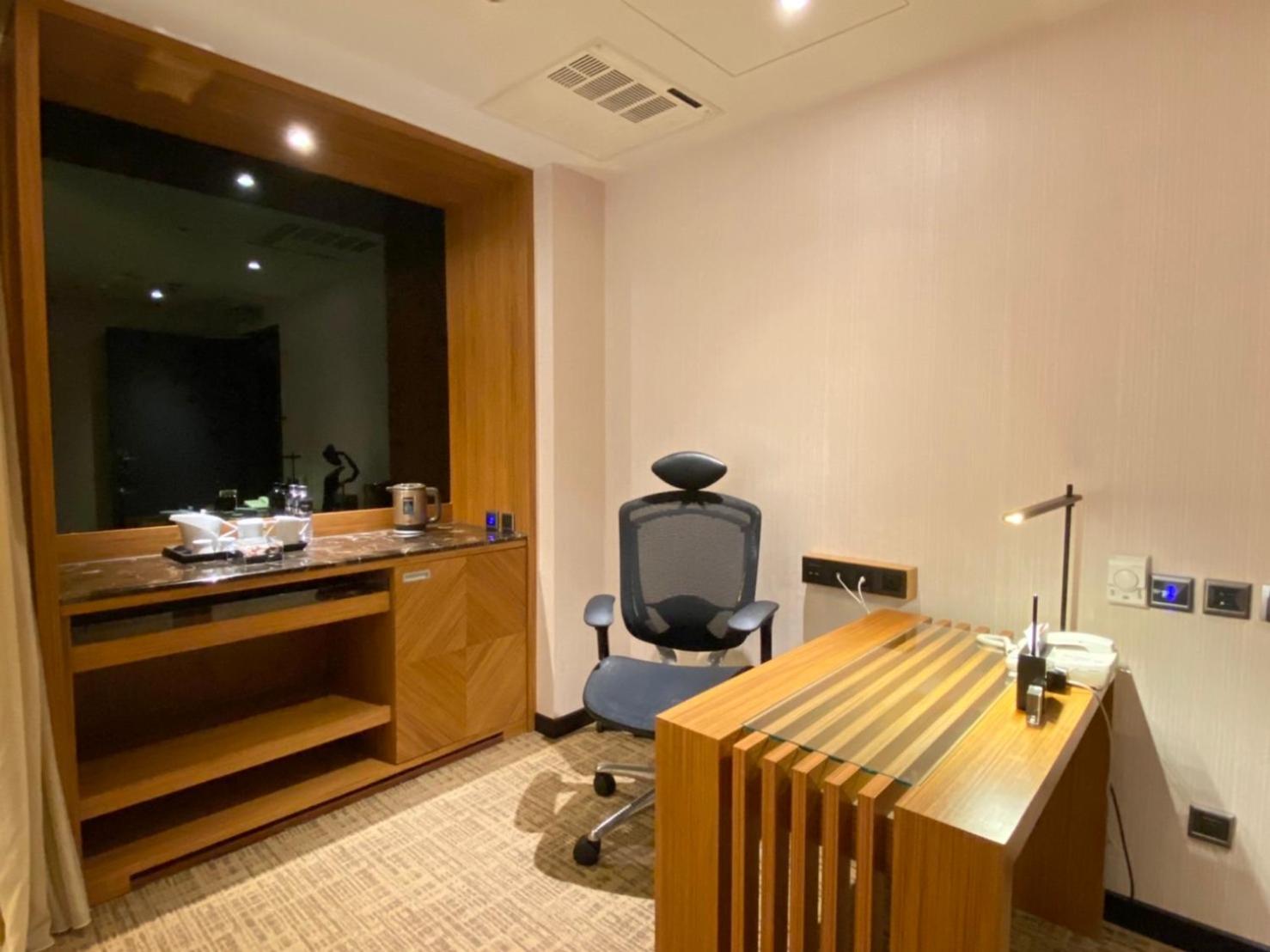 Double Room - Disability Access photo 3