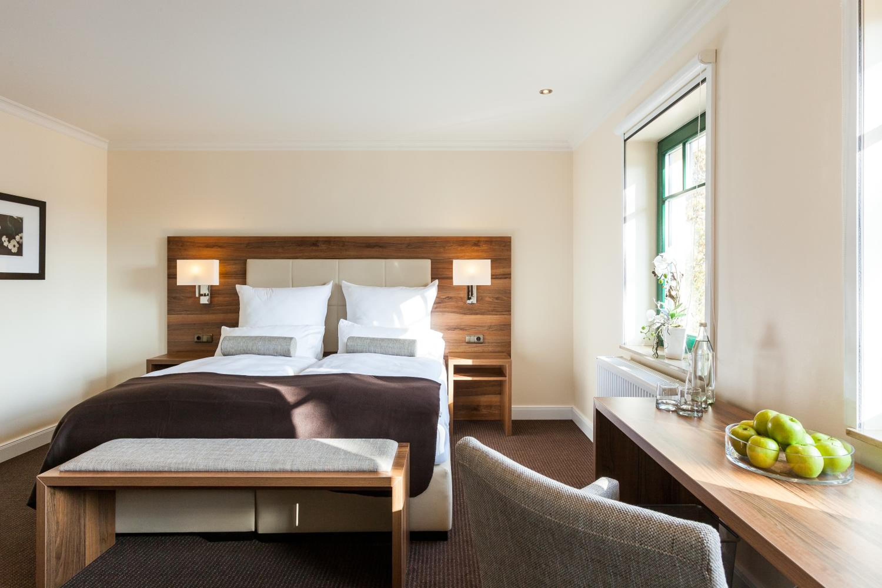 Double Room with Private Bathroom - Photo 3
