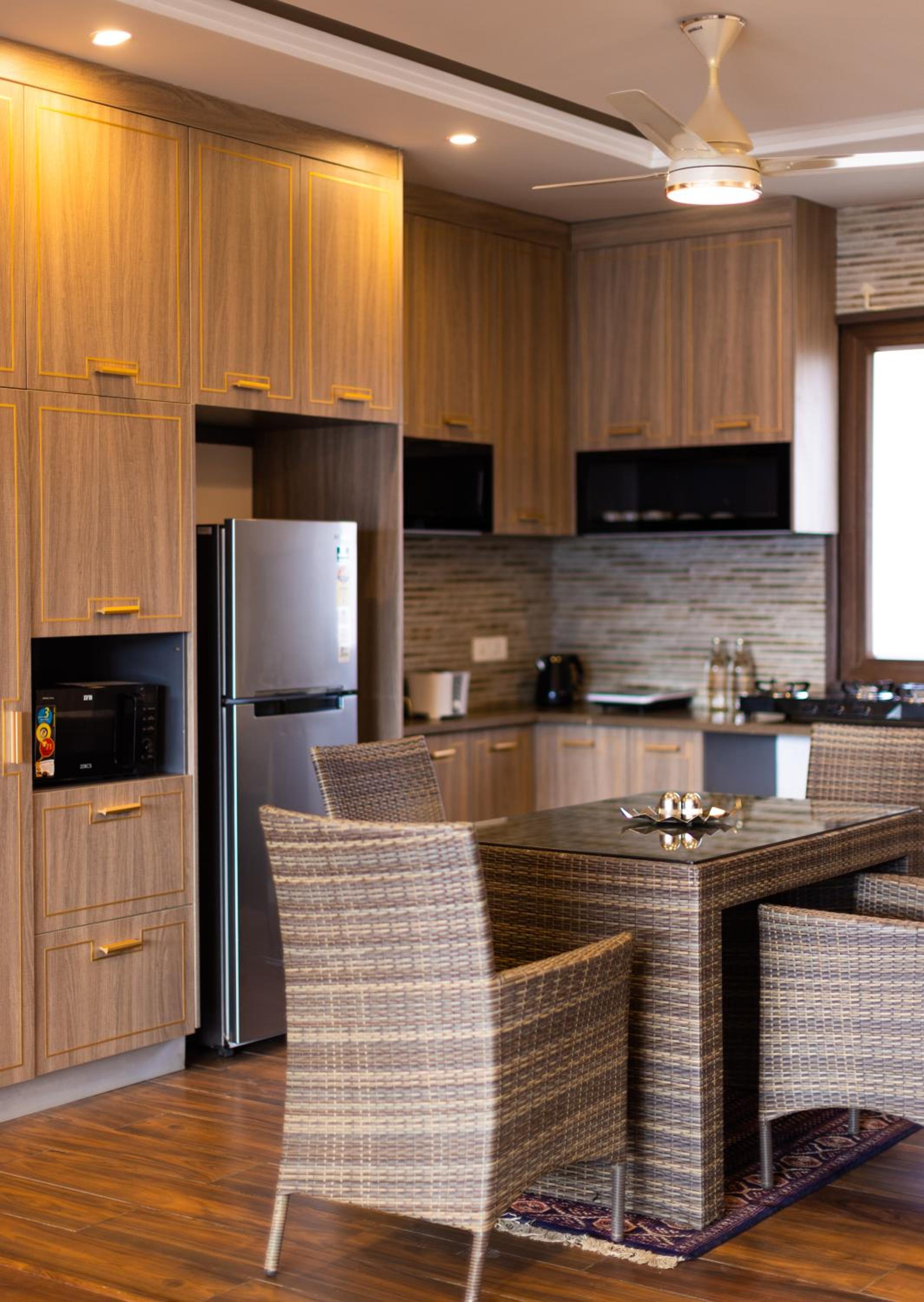 Deluxe Two-Bedroom Apartment with Garden View - Photo 5