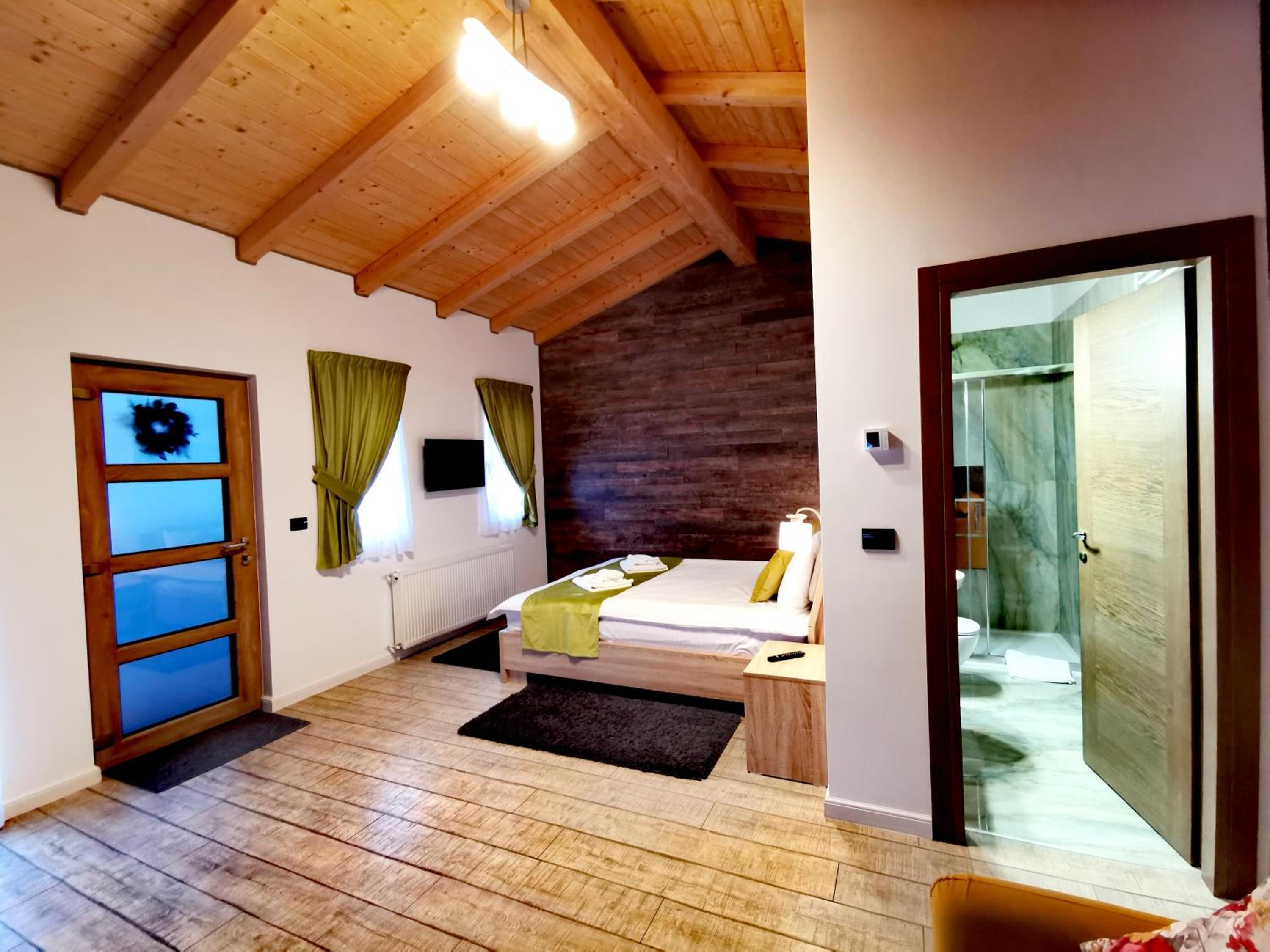 Family Room with Terrace - Photo 4