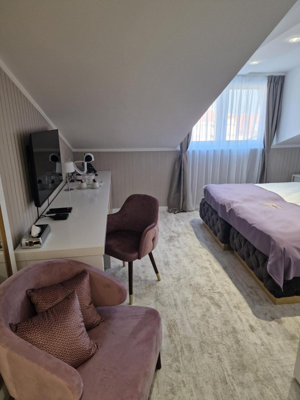 Deluxe Twin Room photo 1