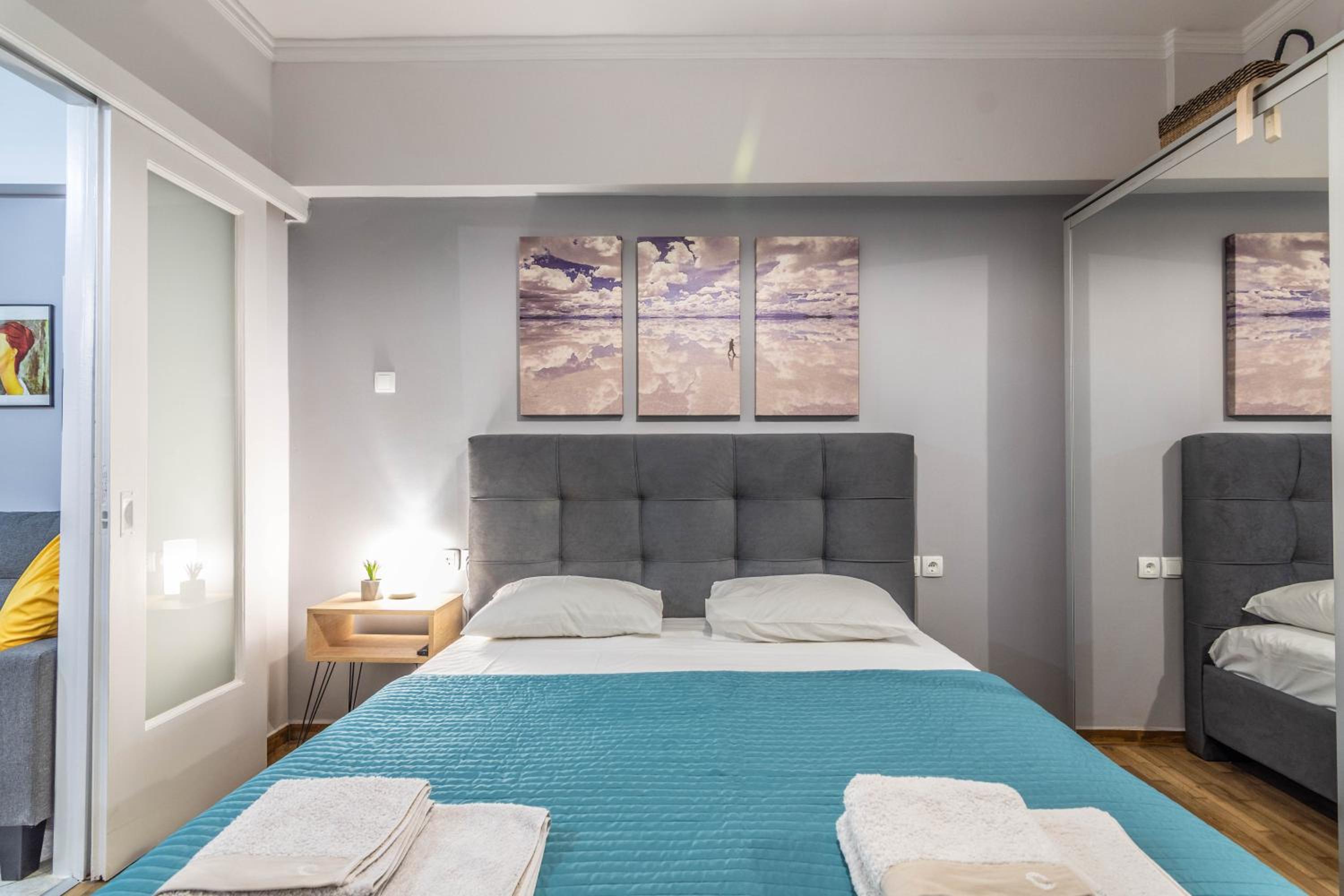 One-Bedroom Apartment