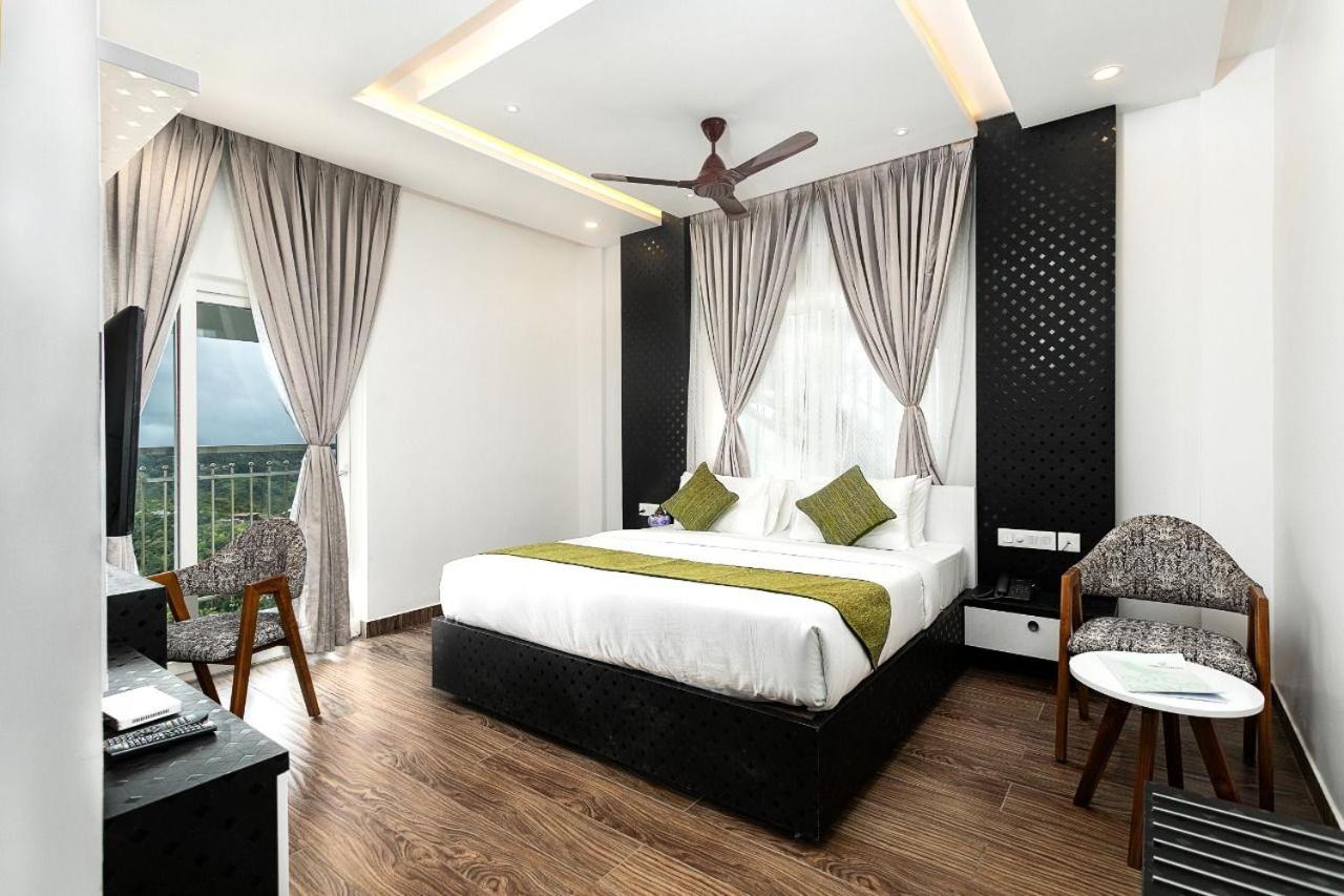 Queen Room - Photo 5