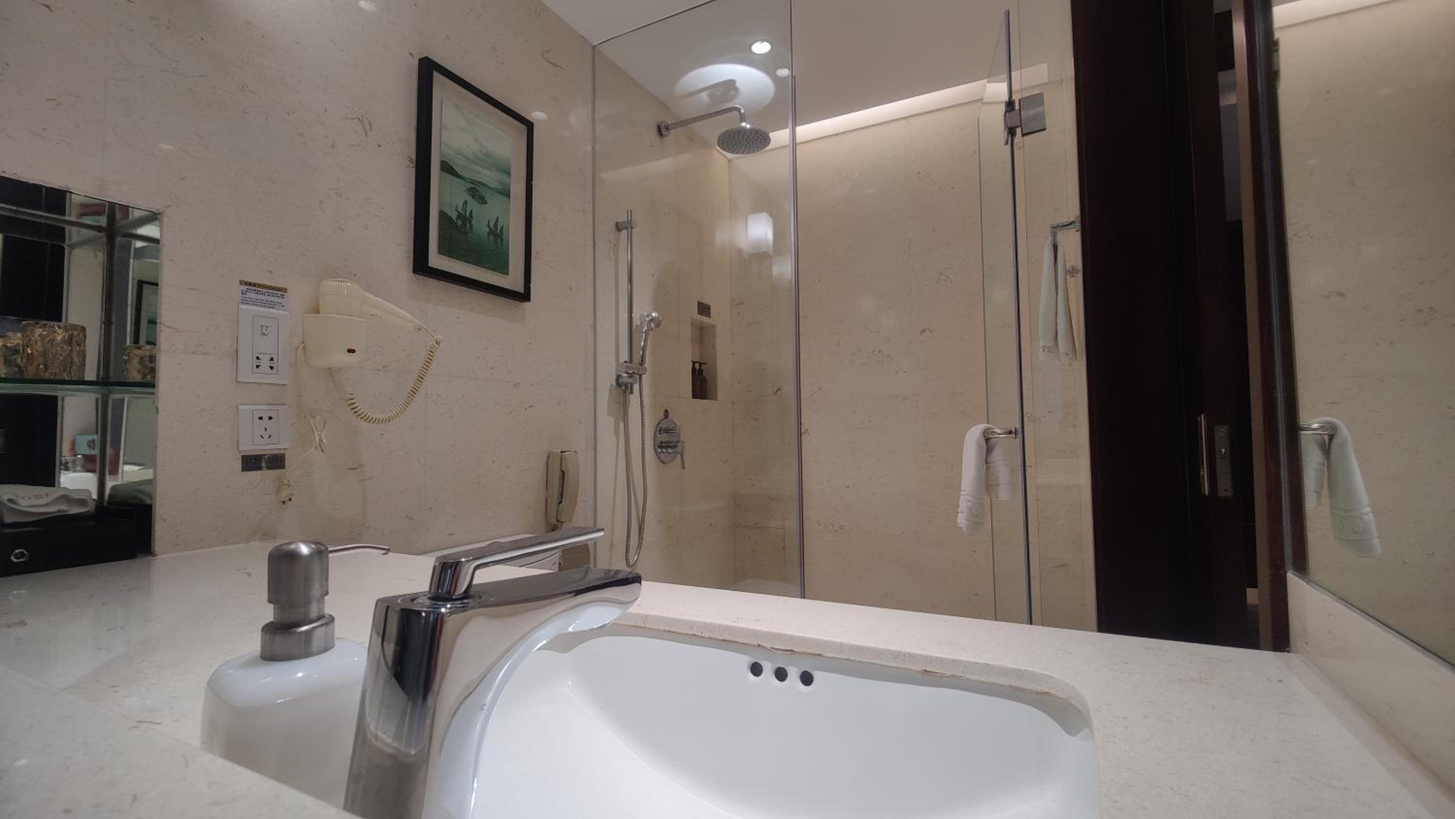 Superior Twin Room - Photo 5