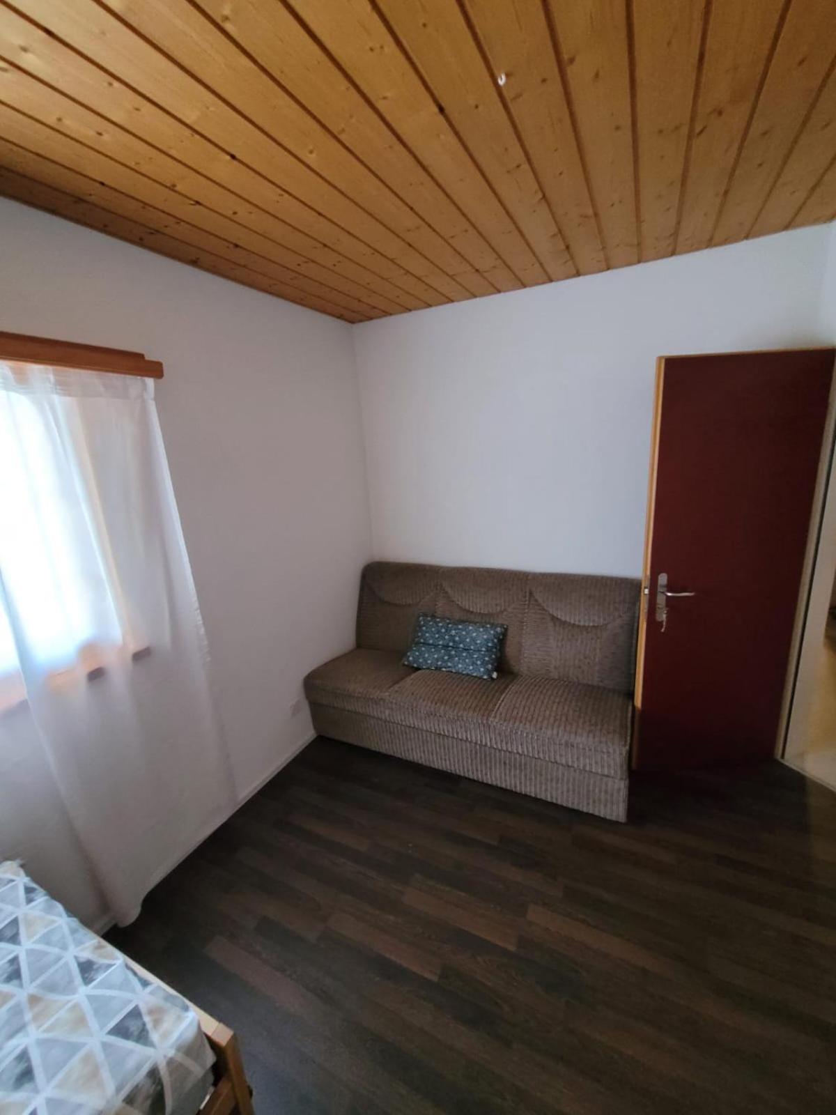 Twin Room with Shared Bathroom photo 3