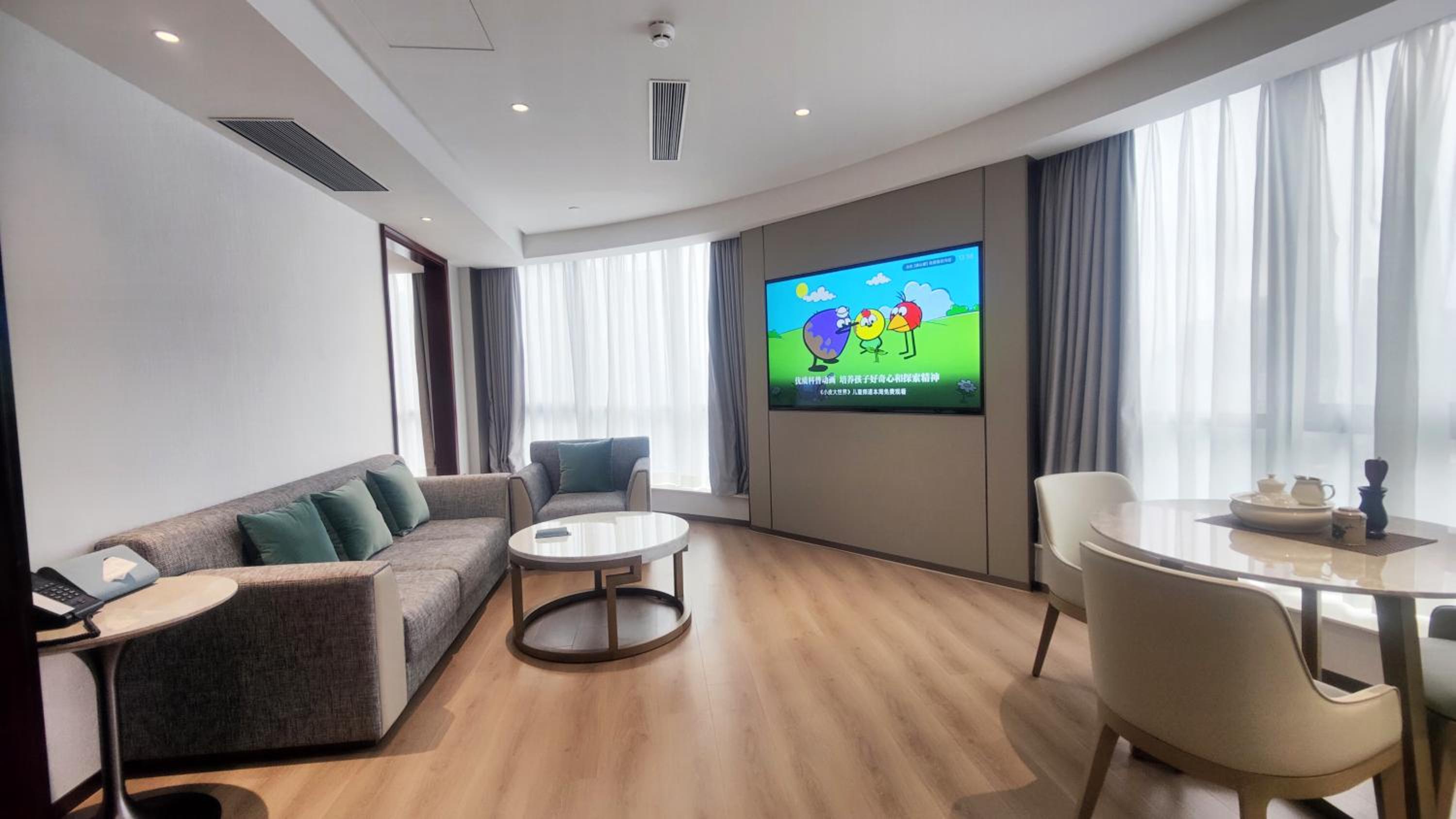 Victoria Suite - Photo 10